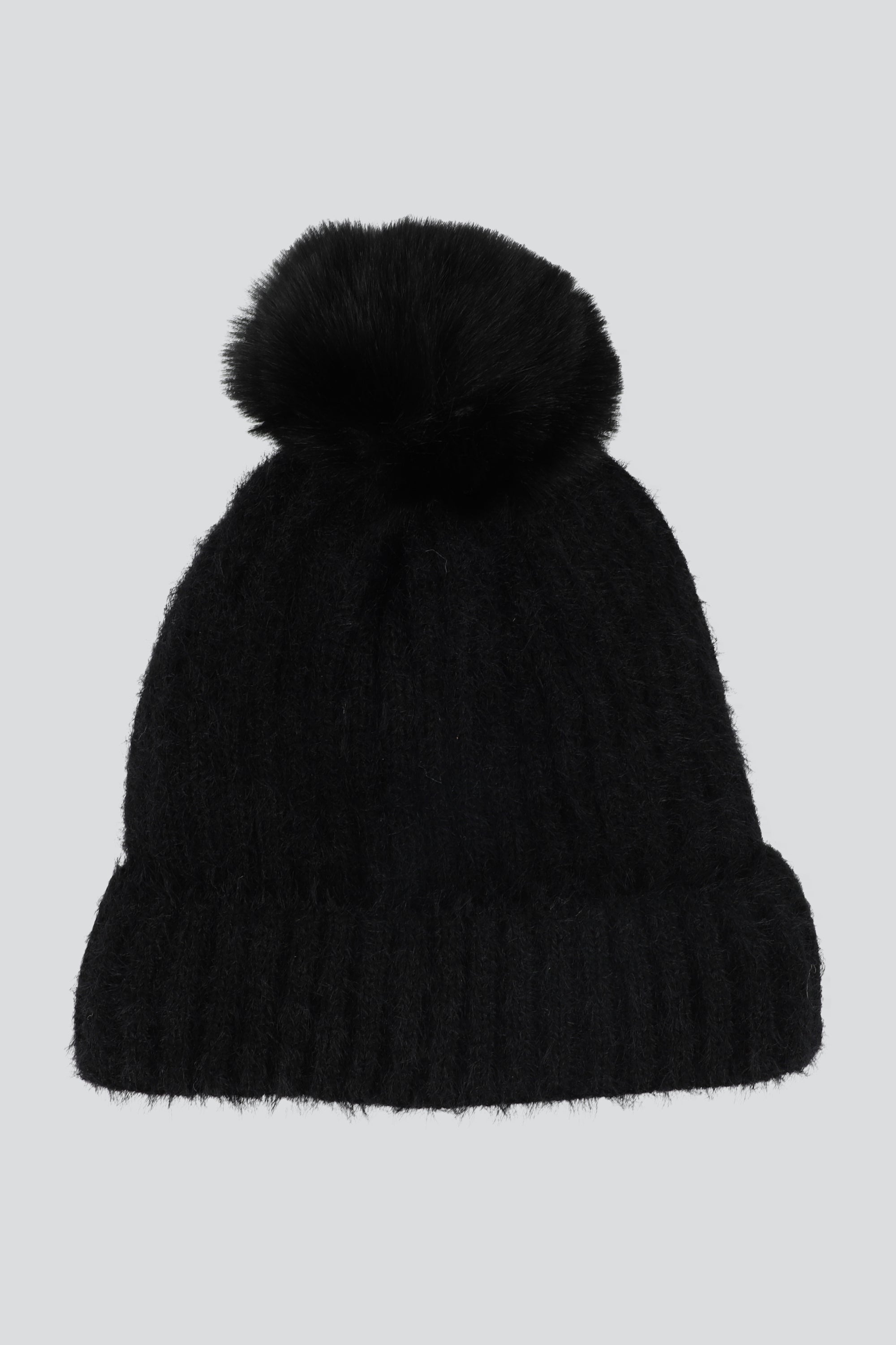 Beanie tejido fluffy NEGRO
