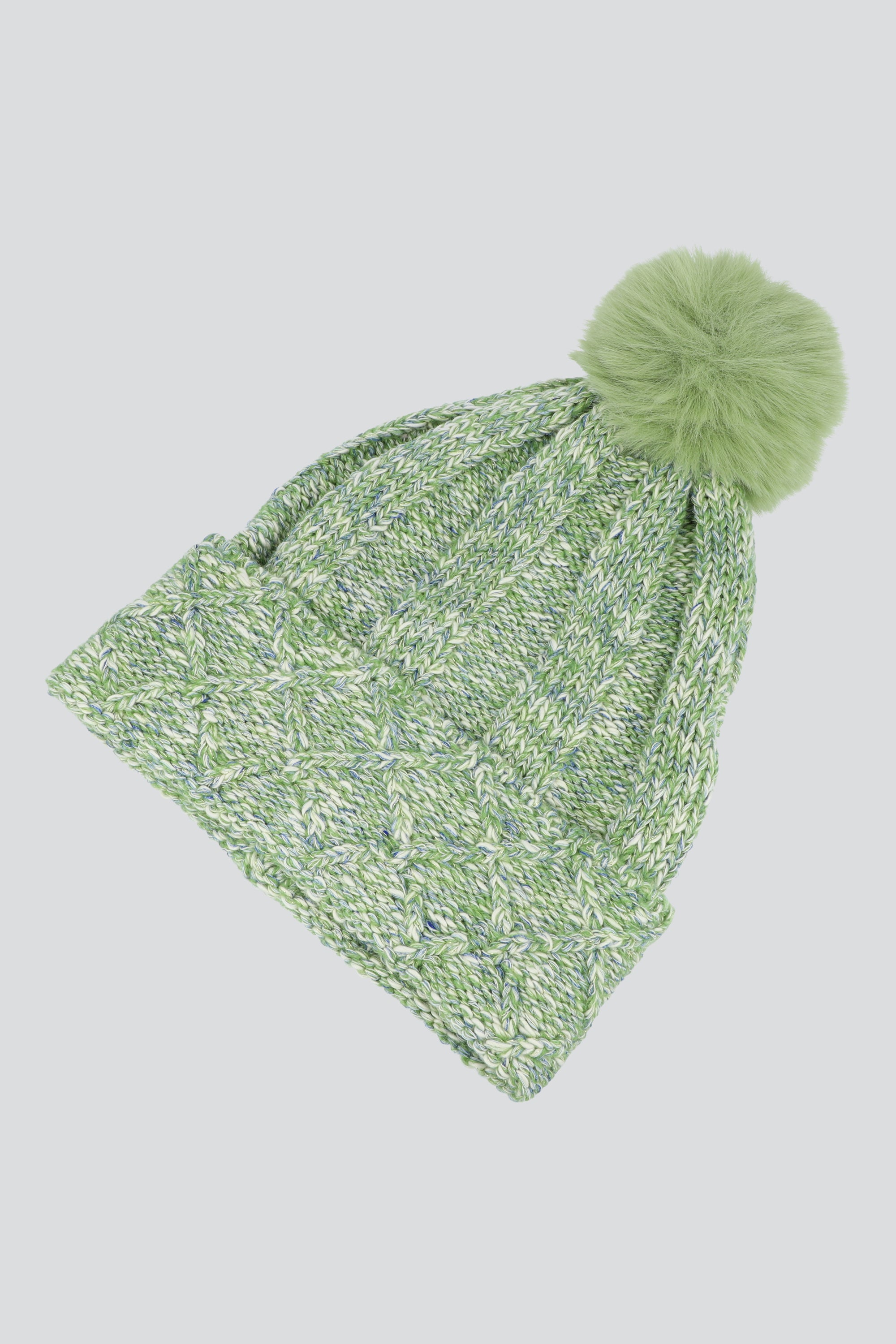 Beanie color jaspe fluffy VERDE