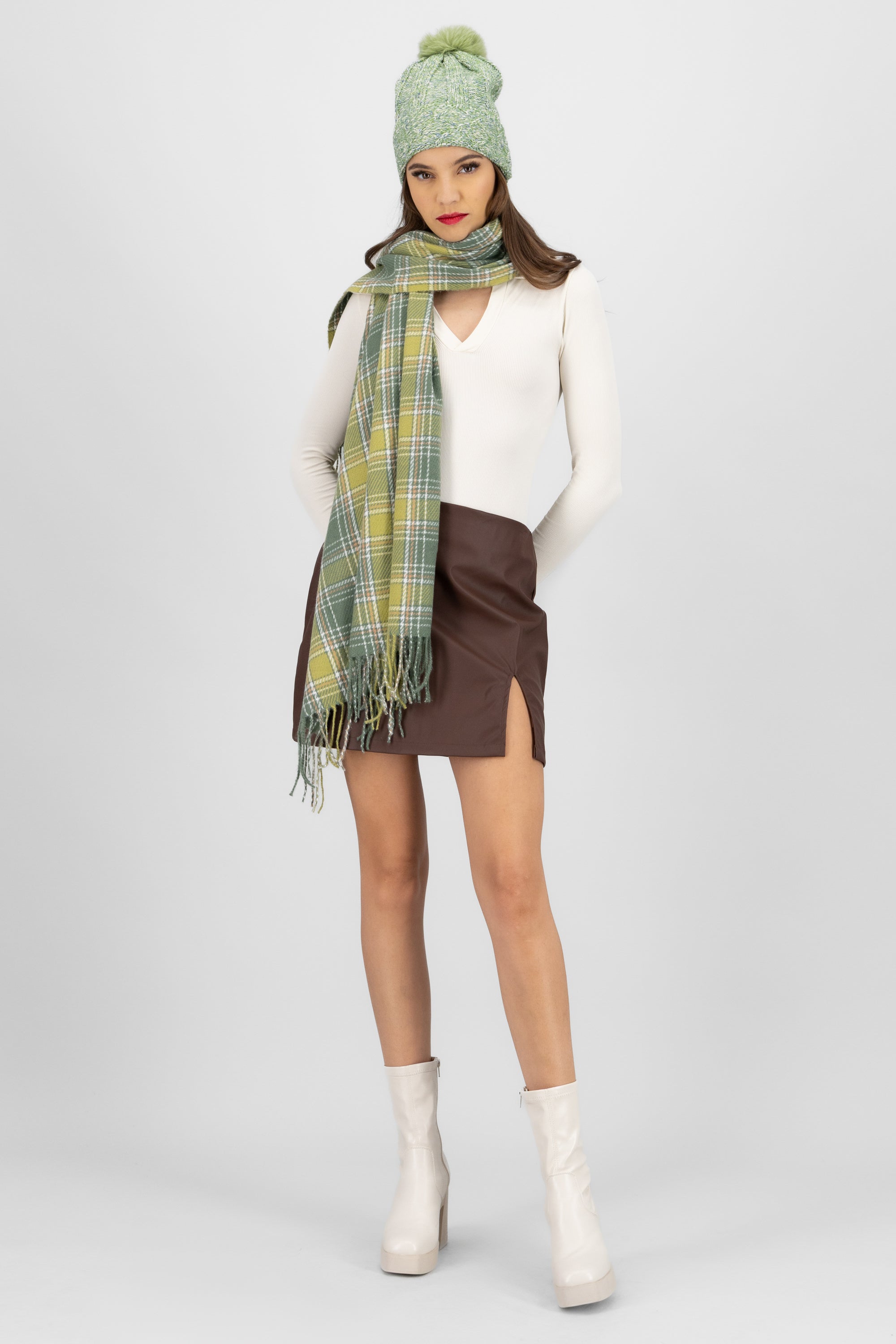 Beanie color jaspe fluffy VERDE