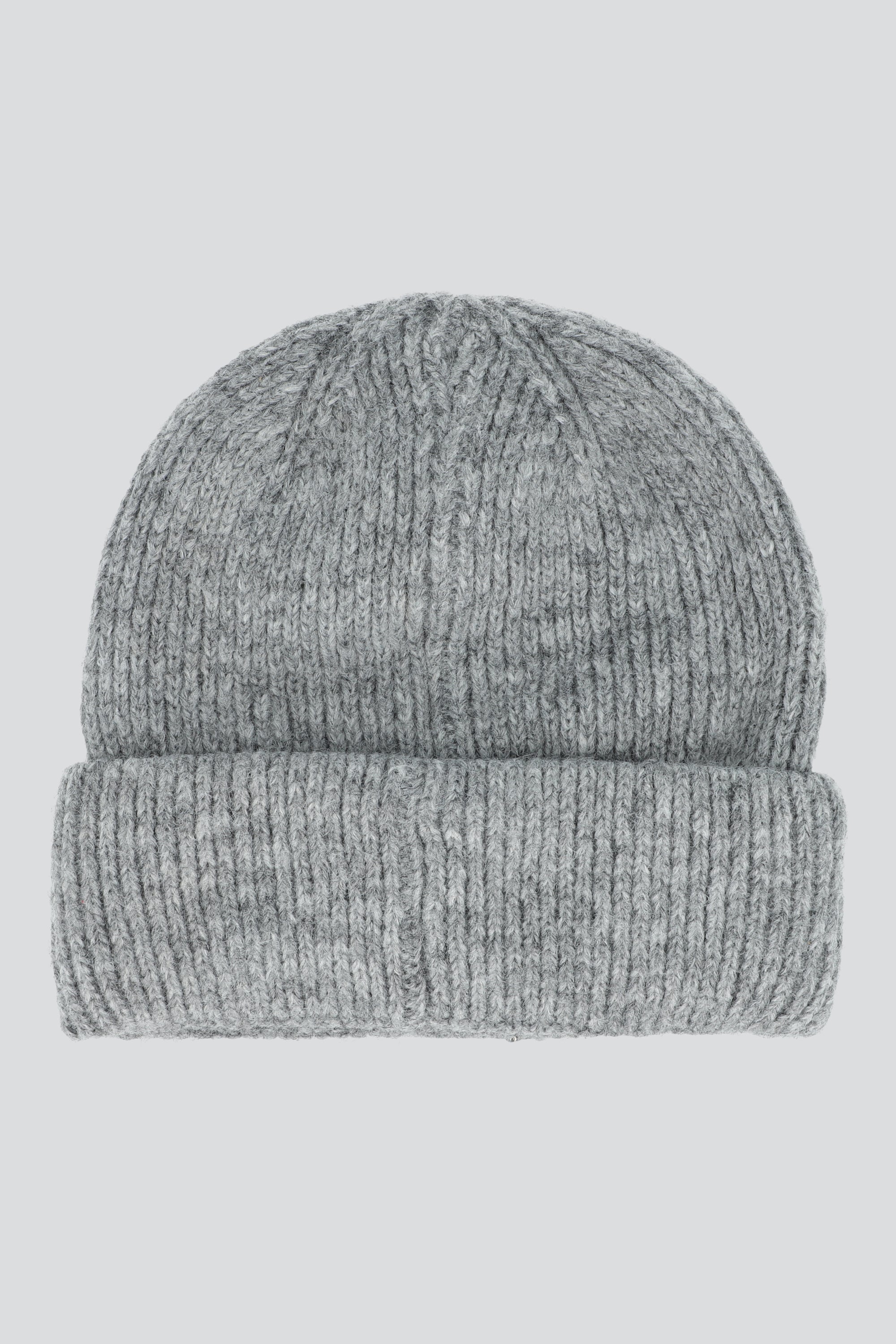 Beanie aplicacion metalica GRIS