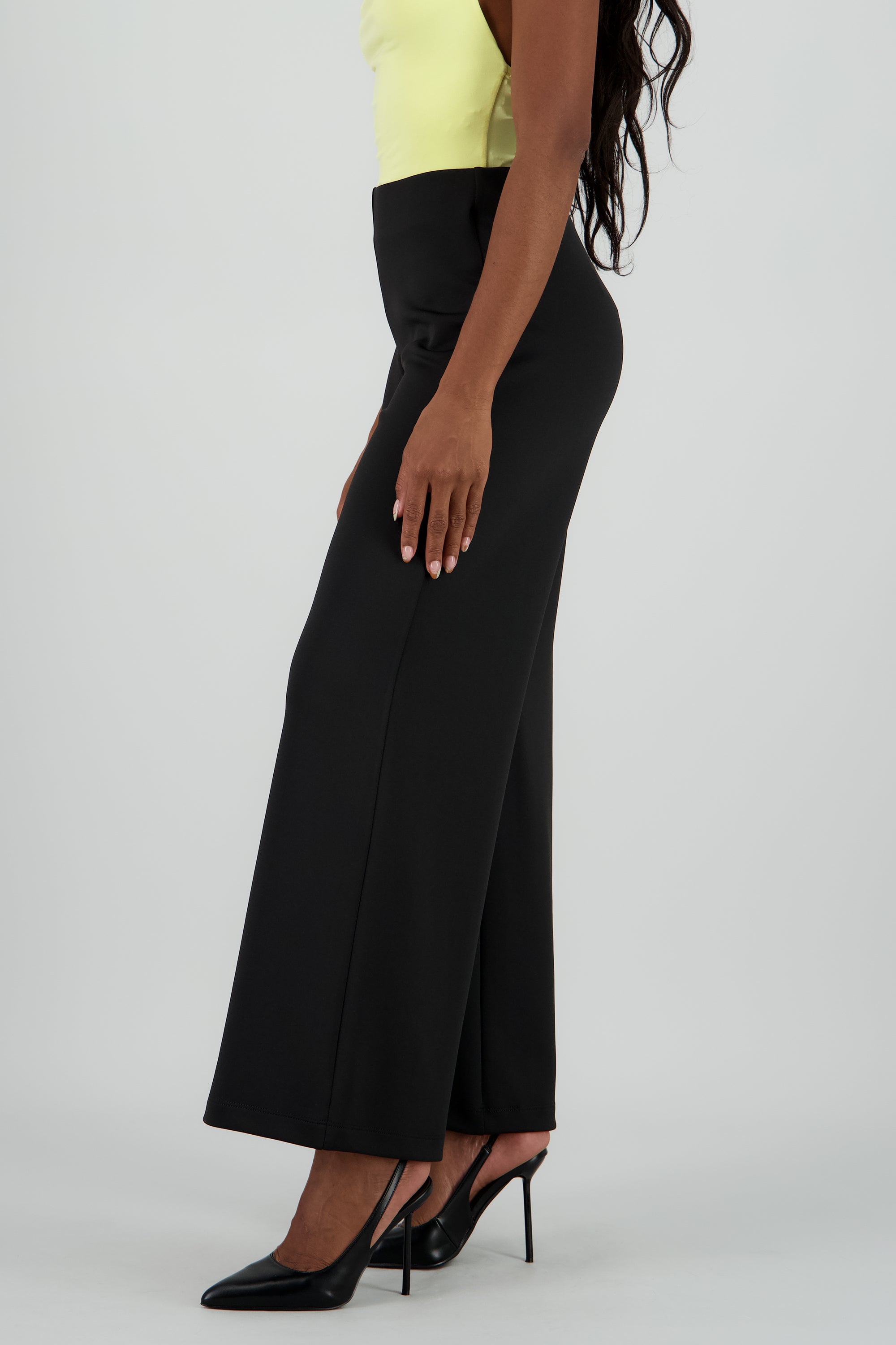 Pantalon liso wide leg NEGRO