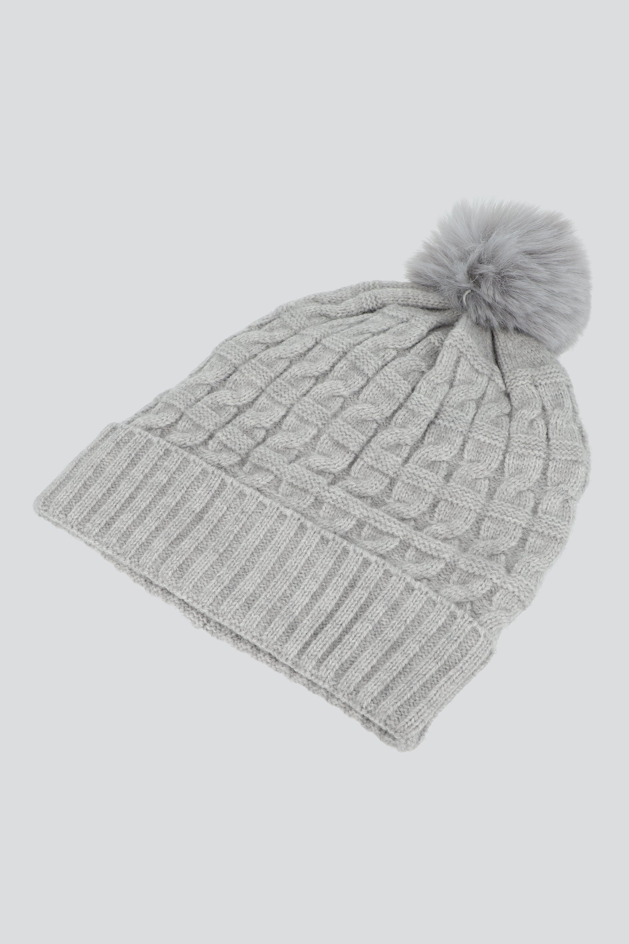 Beanie trenzas fluffy GRIS