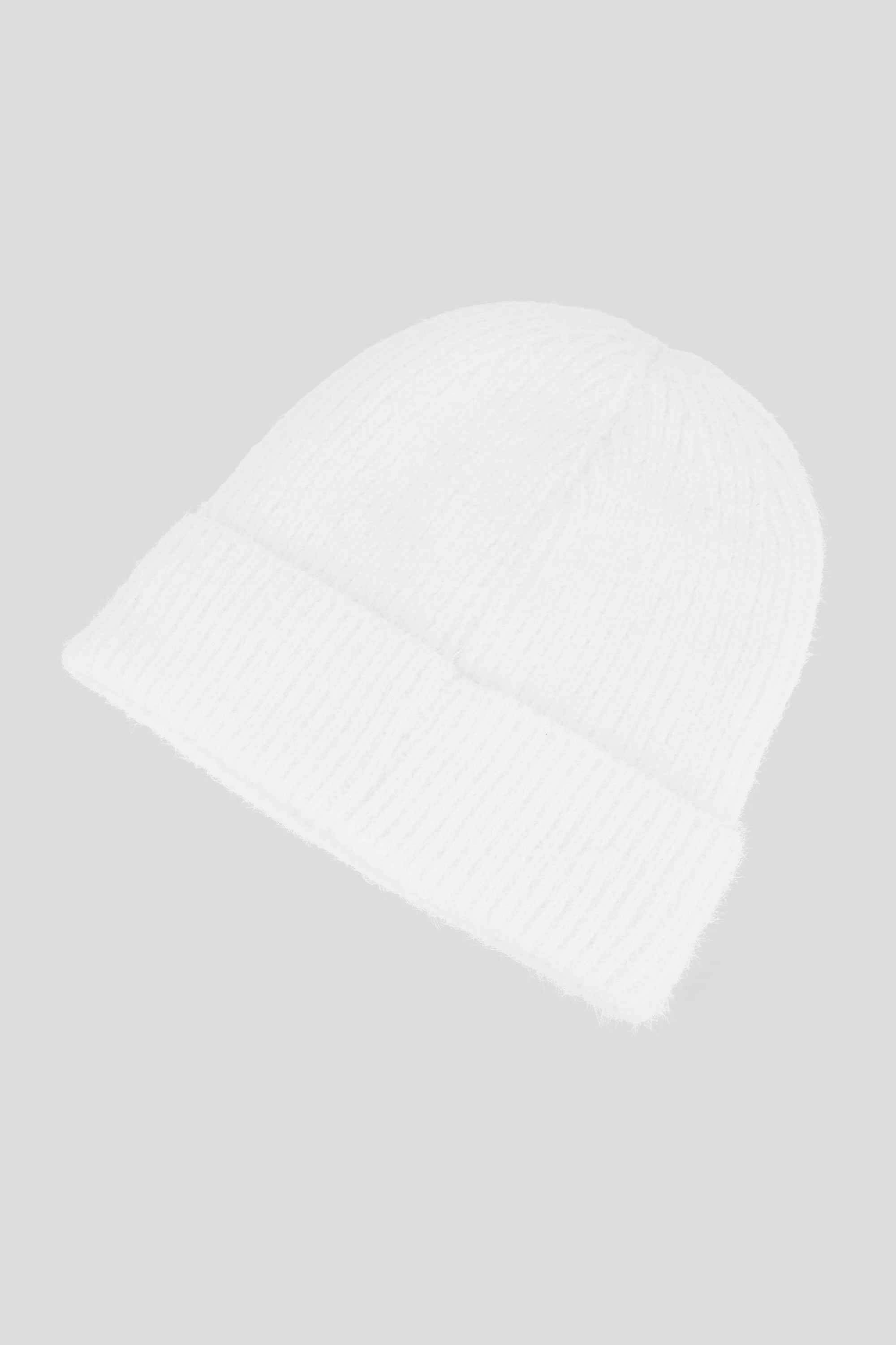 Beanie detalle perlas BLANCO