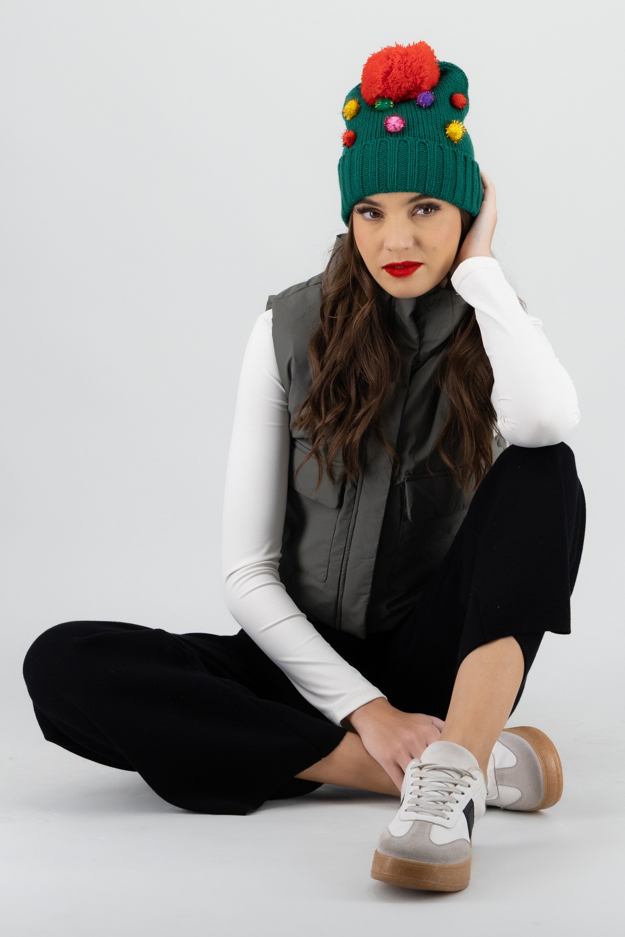 Beanie navideño pompones VERDE