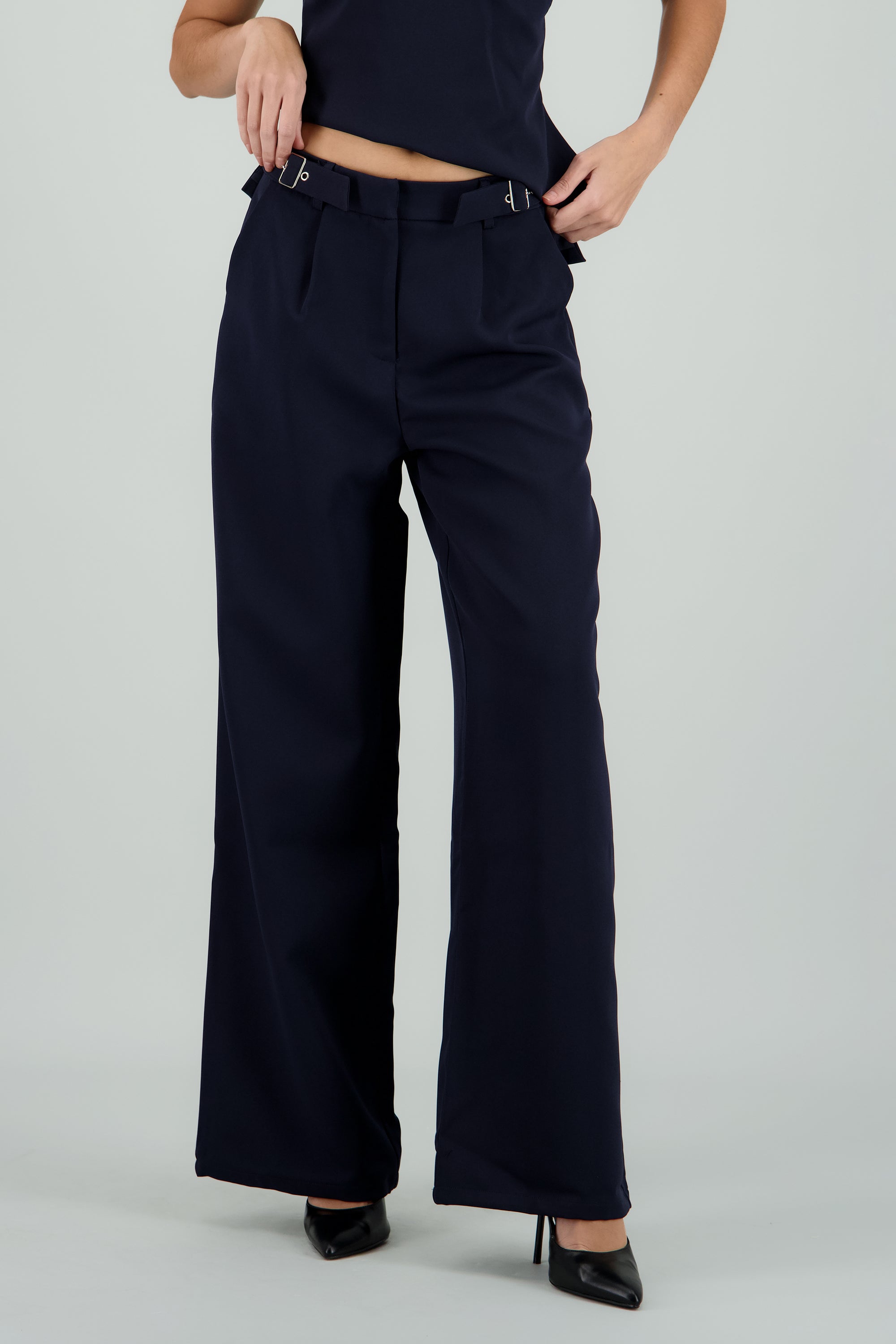 Pantalón sastreado detalle cinturon AZUL REY