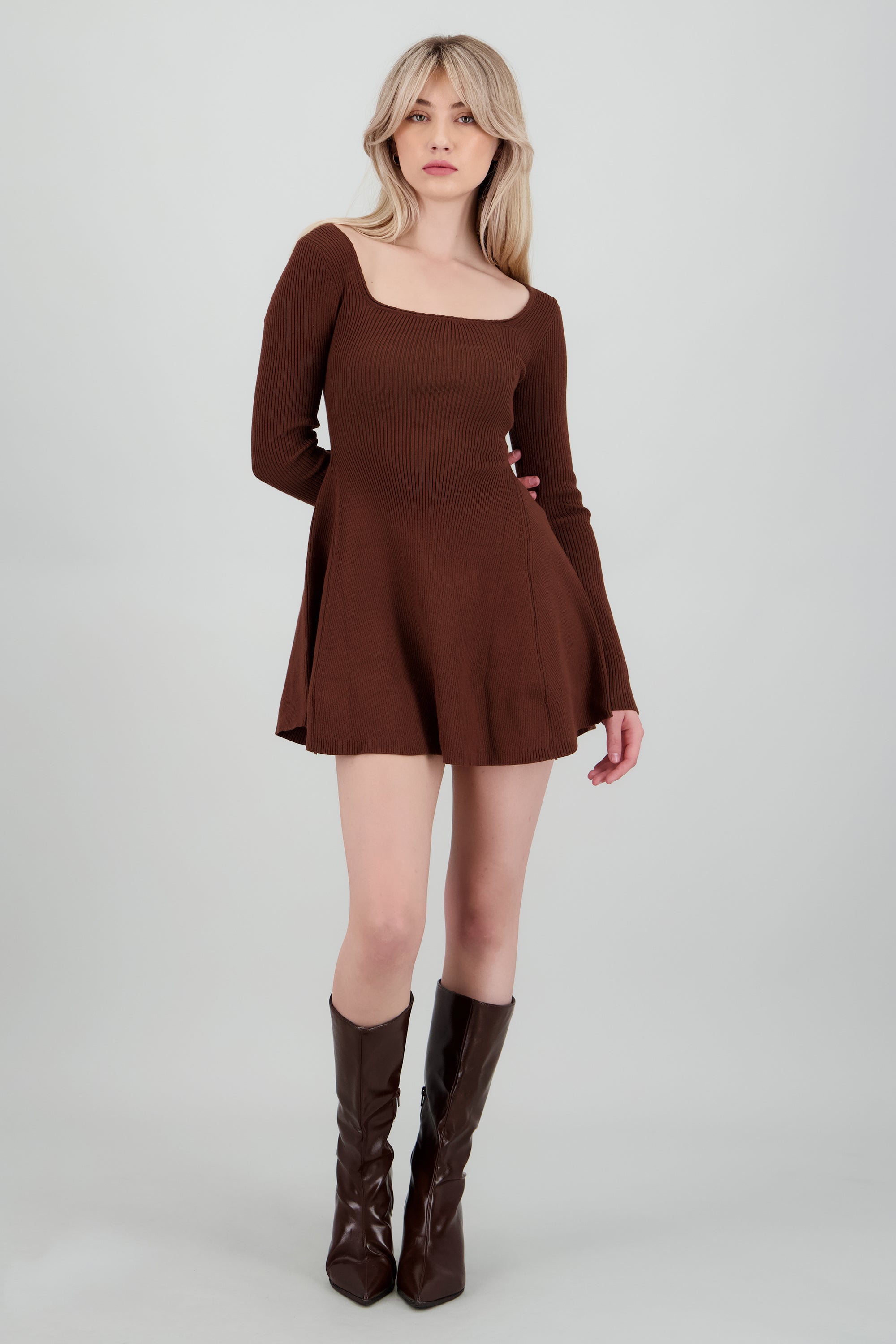 Vestido mini manga larga tejido CHOCOLATE