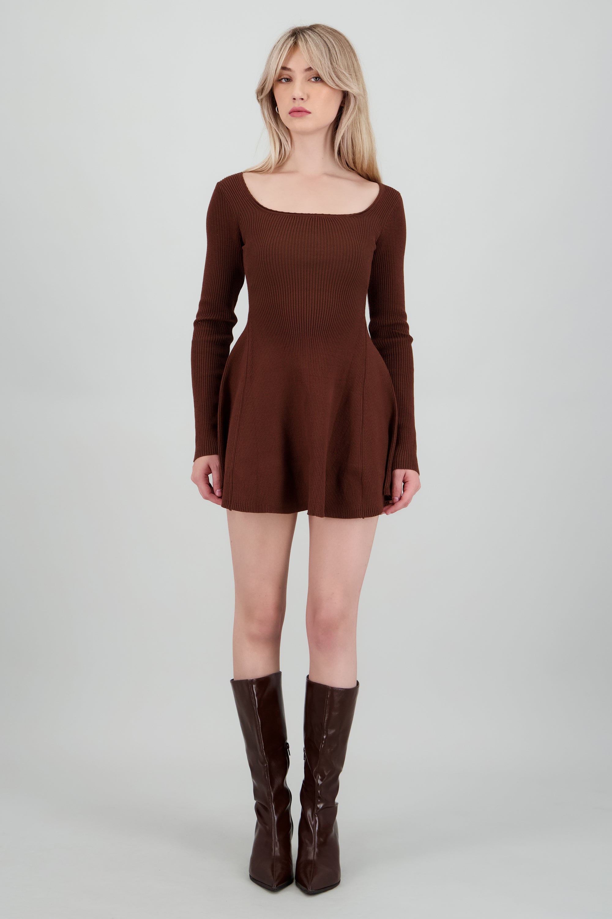 Vestido mini manga larga tejido CHOCOLATE