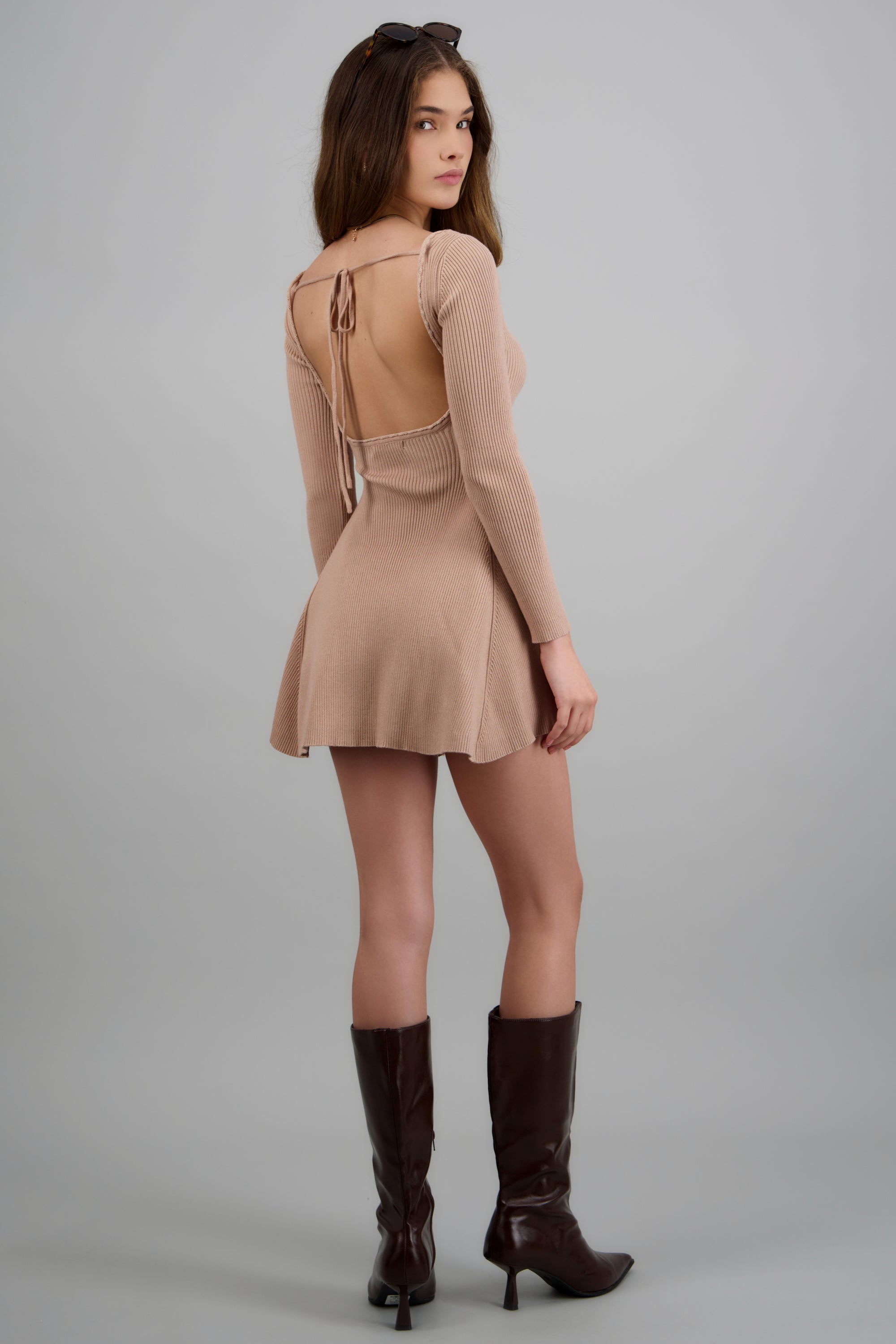 Vestido mini manga larga tejido rib TAUPE