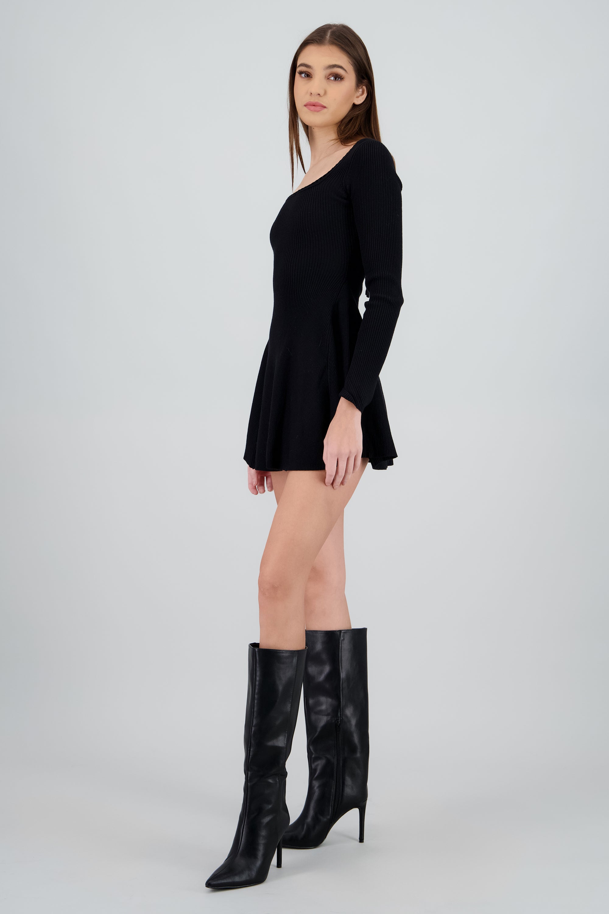 Vestido mini manga larga tejido NEGRO