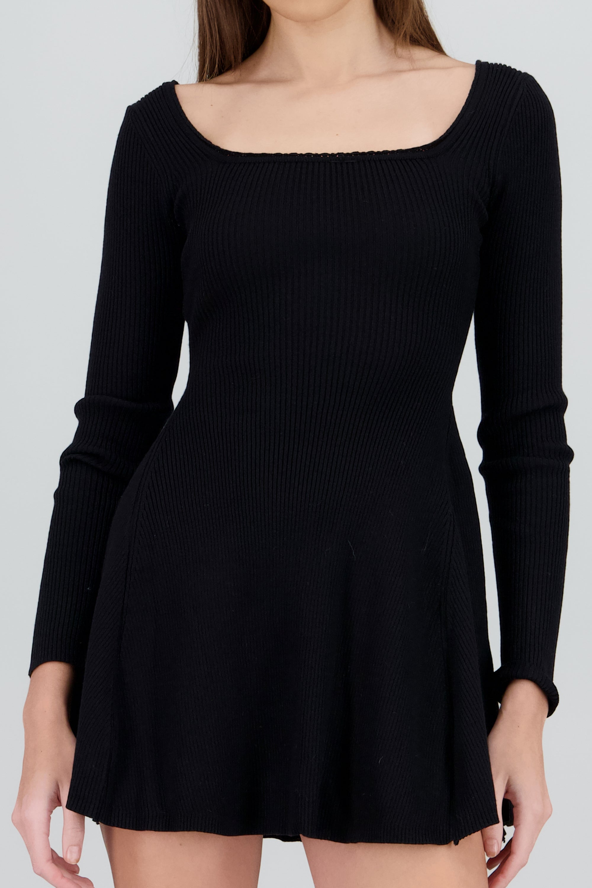 Vestido mini manga larga tejido NEGRO