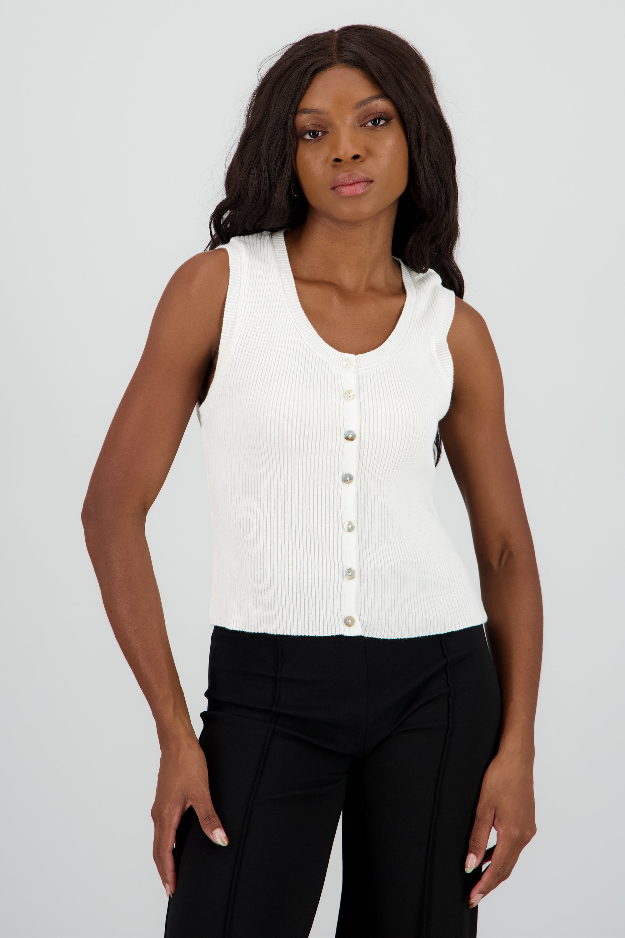 Top ligero detalle botones HUESO