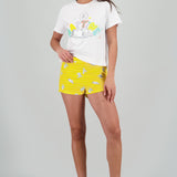 YELLOW