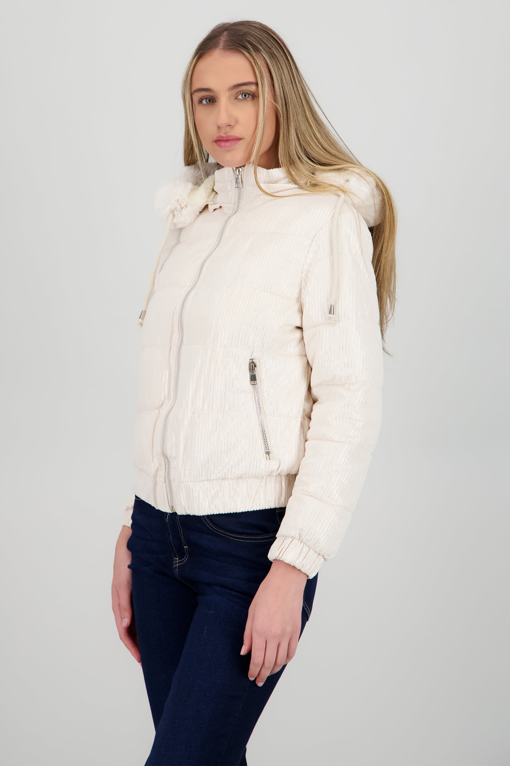 Chamarra puffer gorro con peluche HUESO