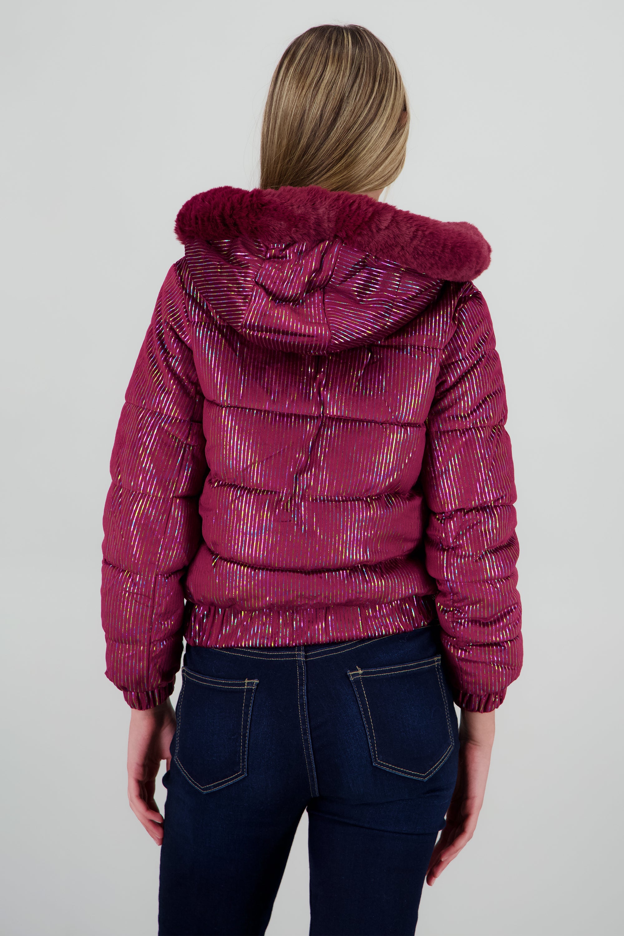 Chamarra puffer gorro con peluche VINO