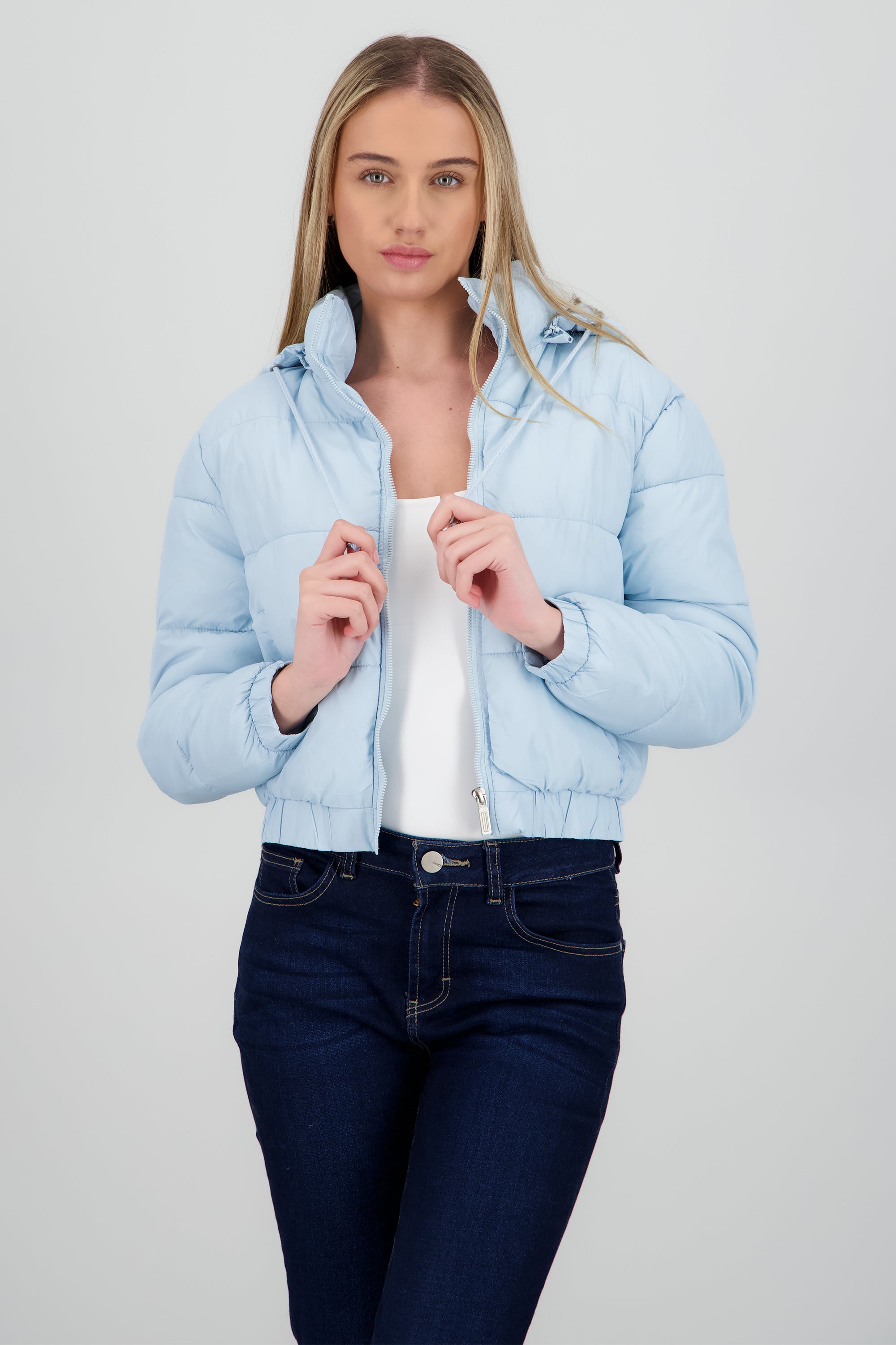 Chamarra puffer con gorro y bolsas AZUL