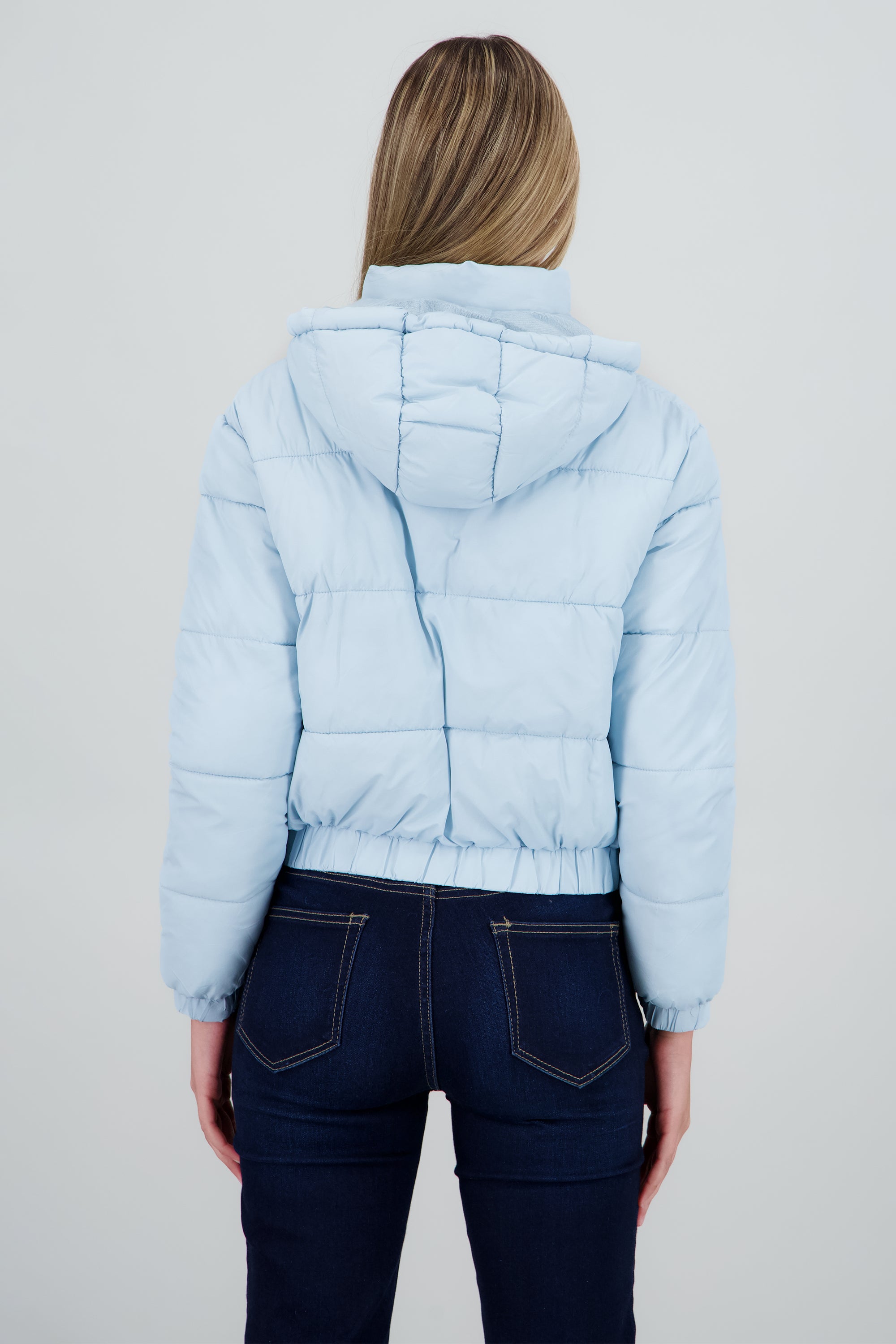 Chamarra puffer con gorro y bolsas AZUL