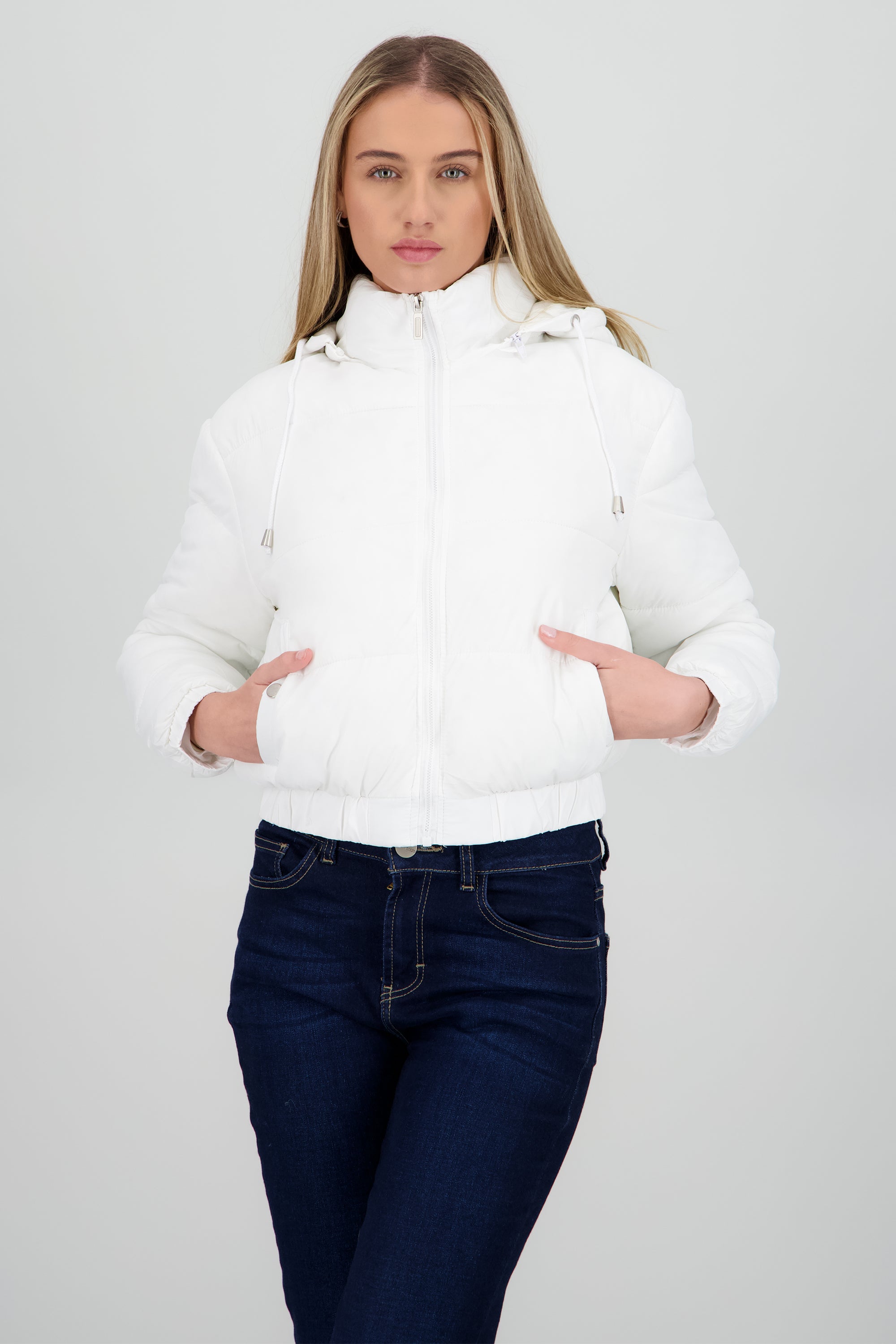 Chamarra puffer con gorro y bolsas BLANCO