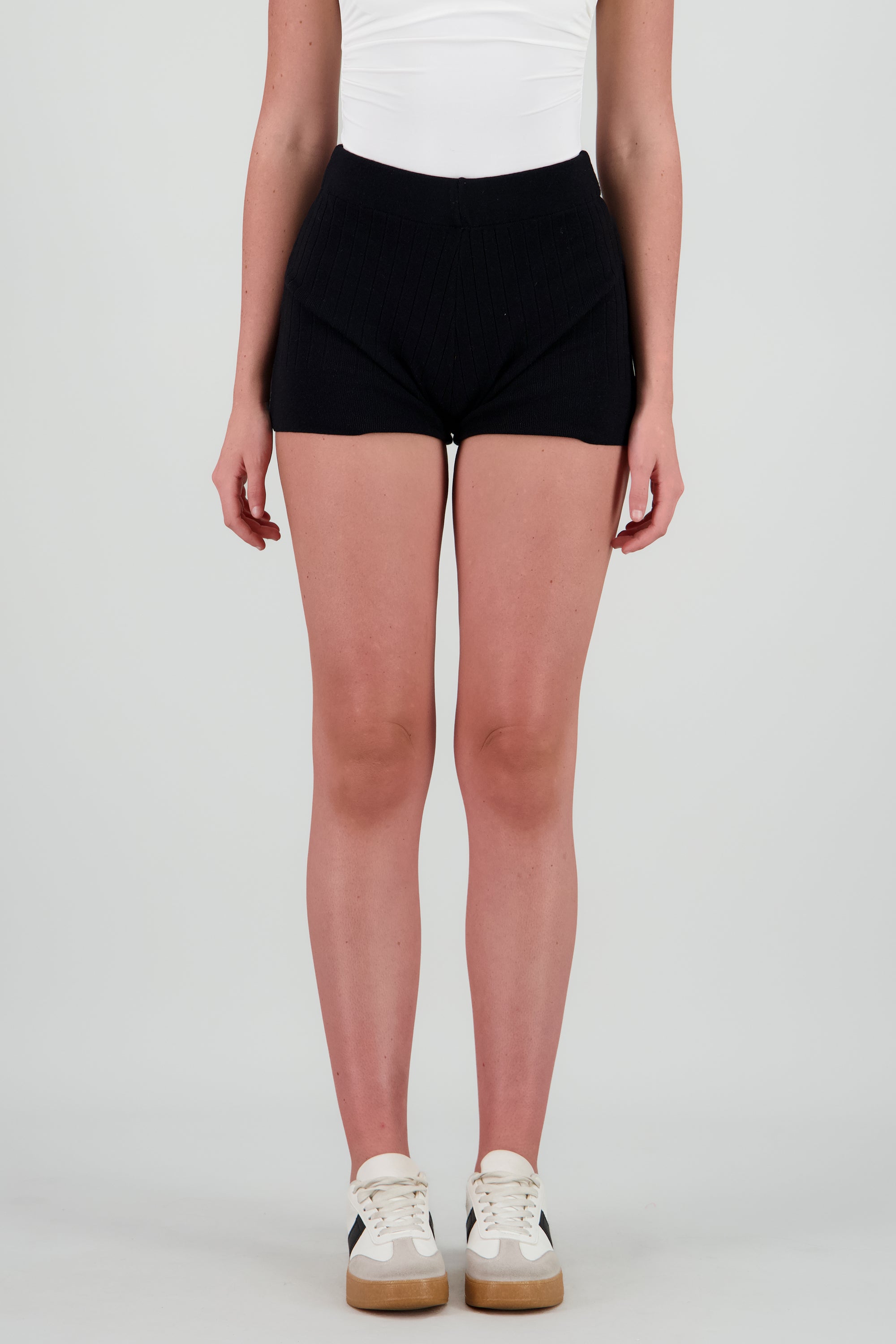 Shorts tejido acanalado NEGRO