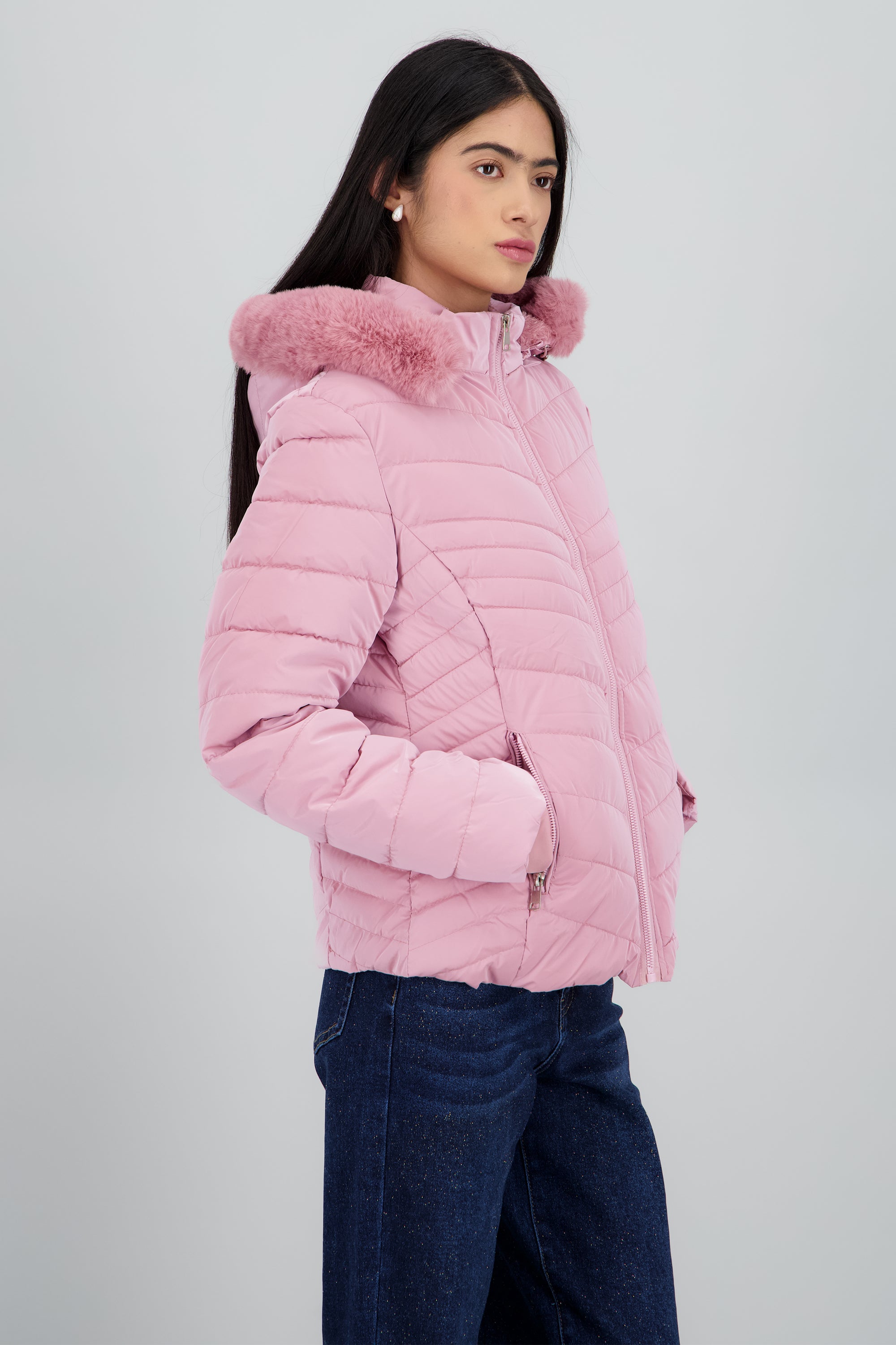 Chamarra capitonada det peluche con cierre ROSA