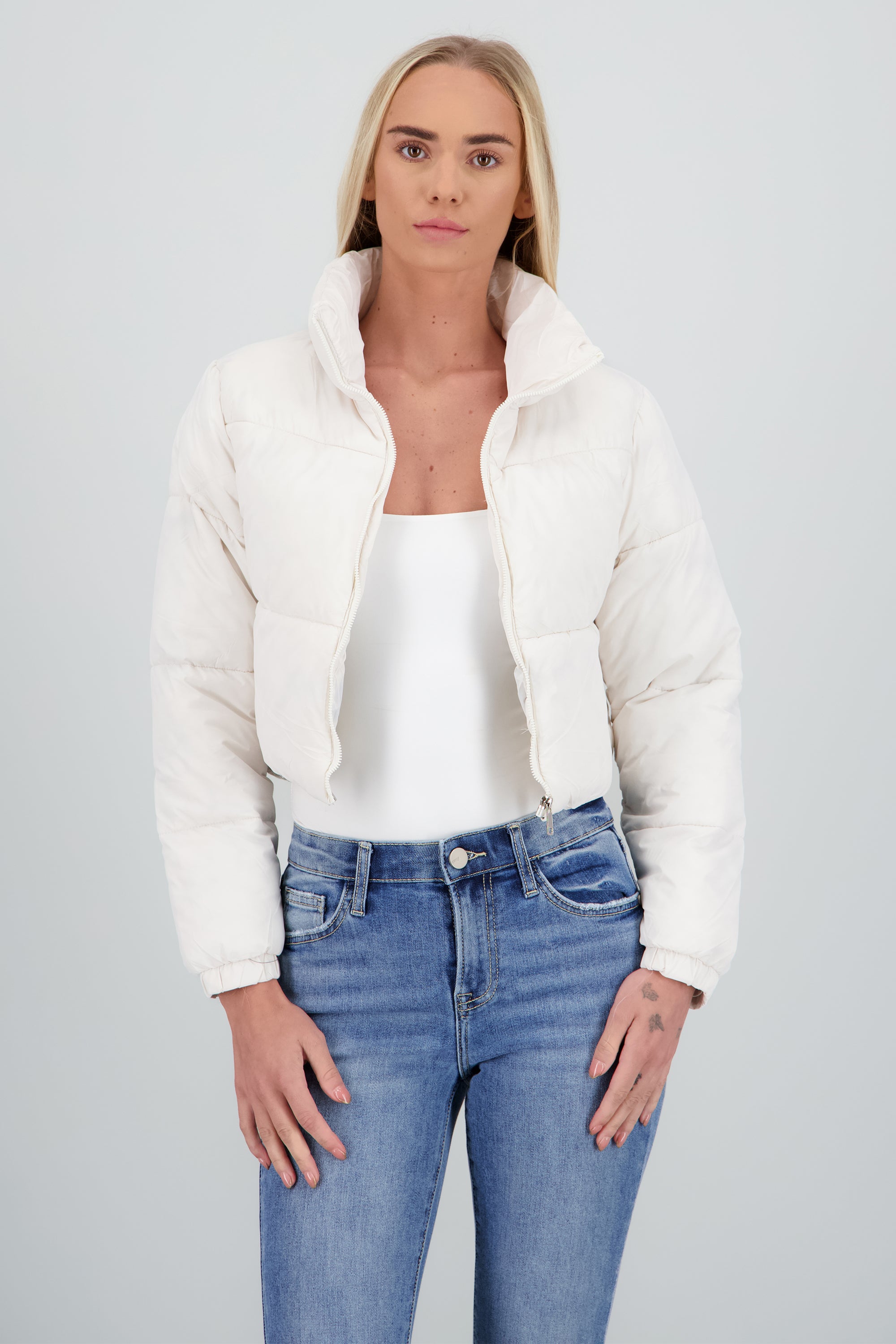 Chamarra puffer crop BLANCO