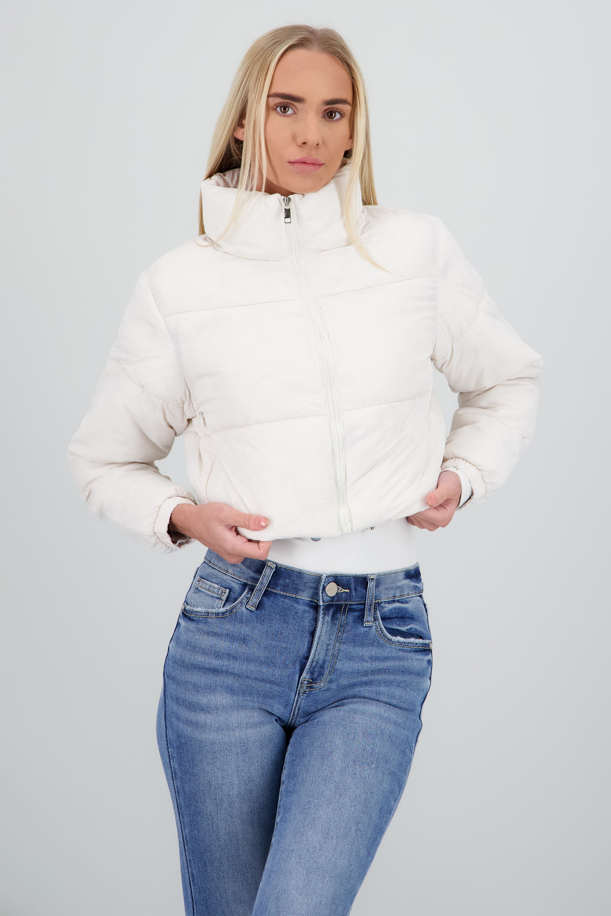 Chamarra puffer crop BLANCO