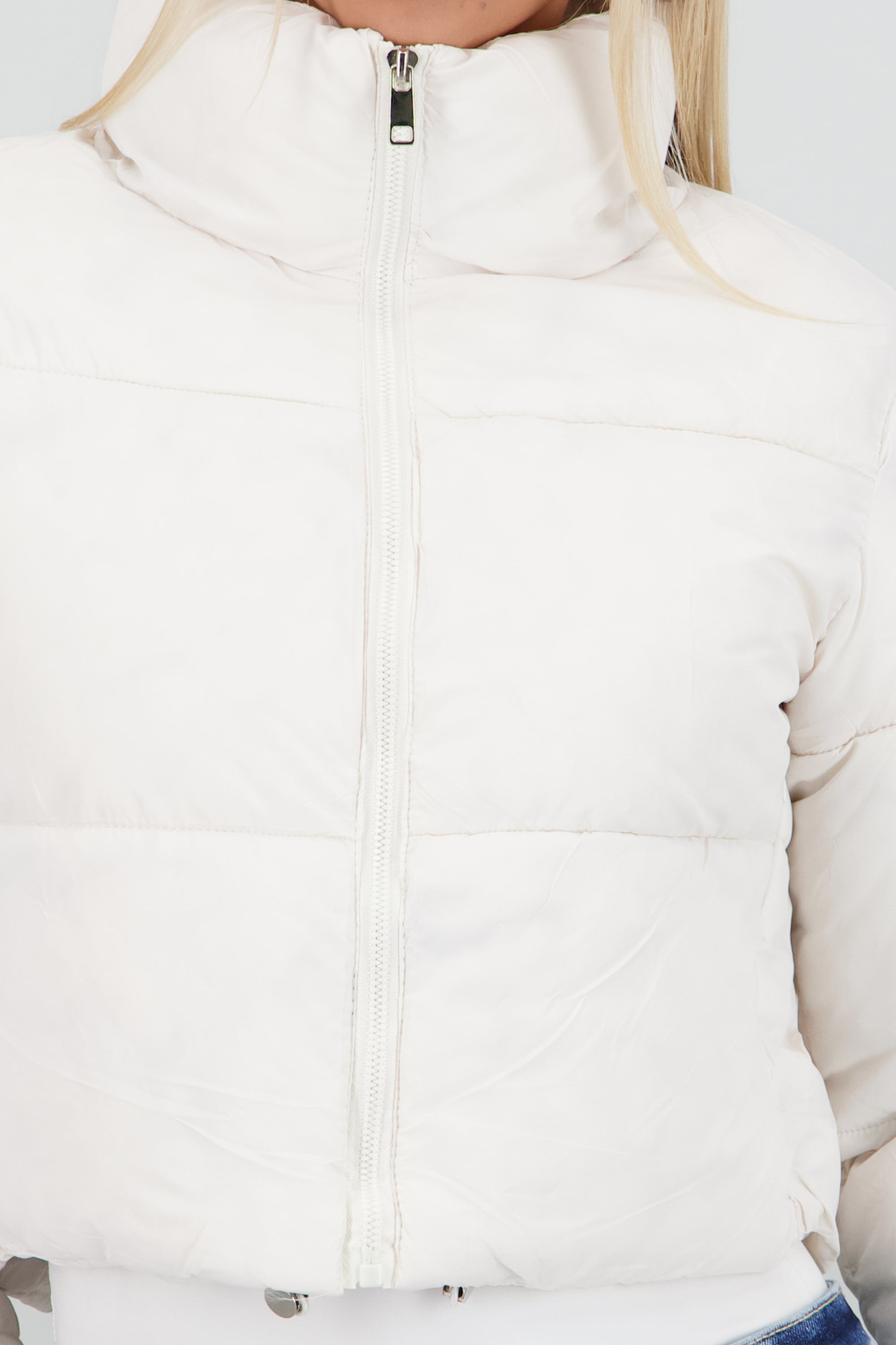 Chamarra puffer crop BLANCO