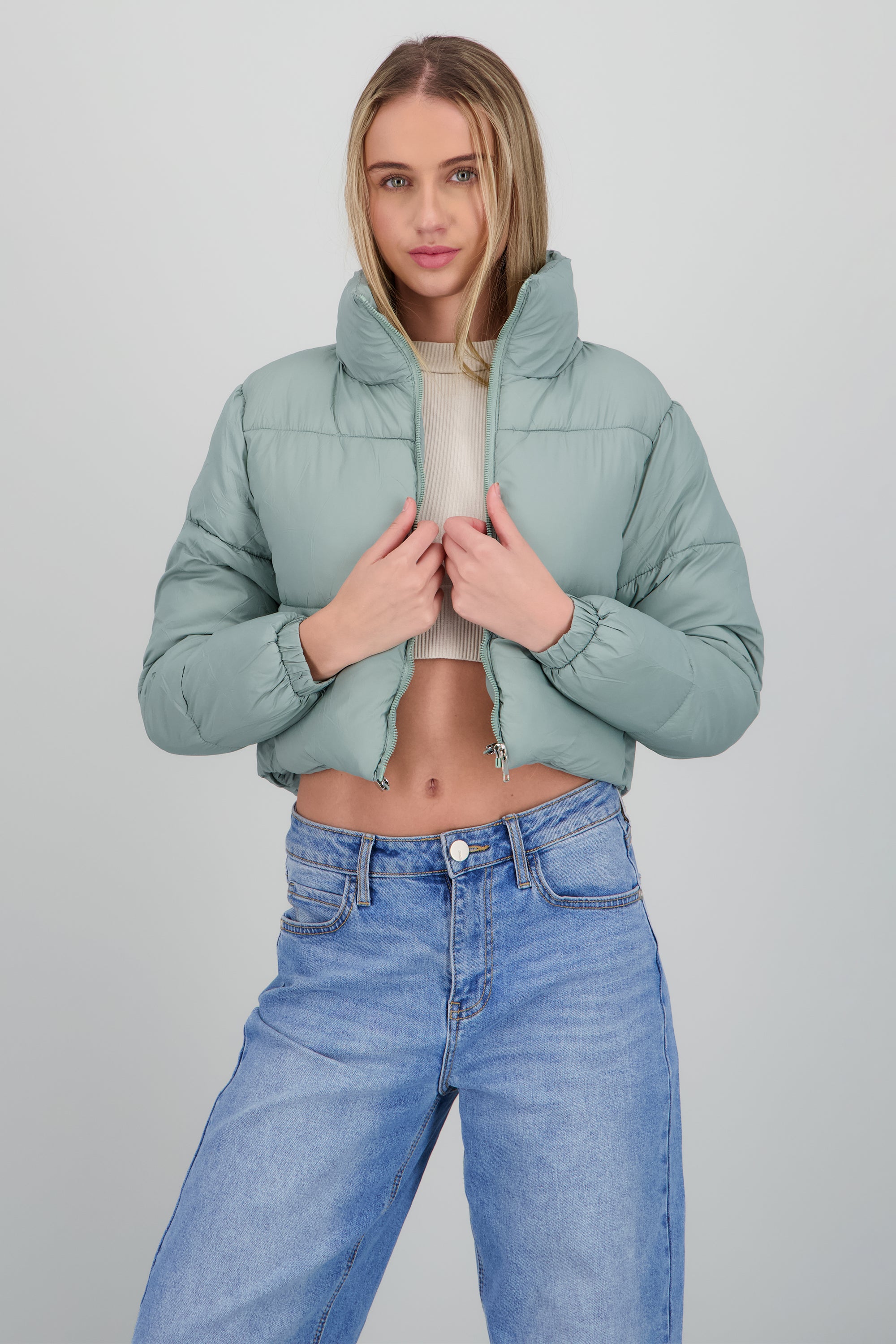 Chamarra puffer crop MENTA