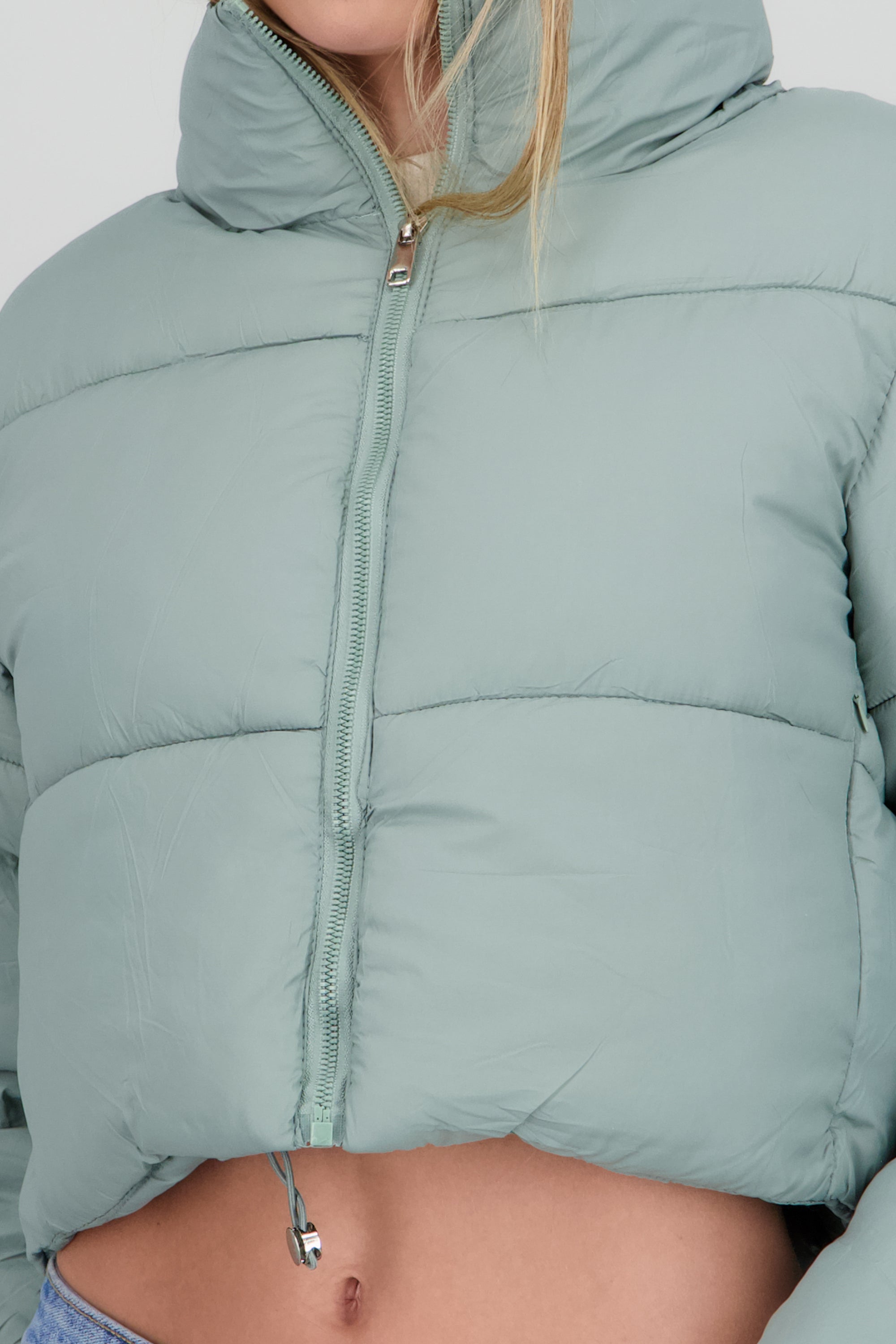 Chamarra puffer crop MENTA