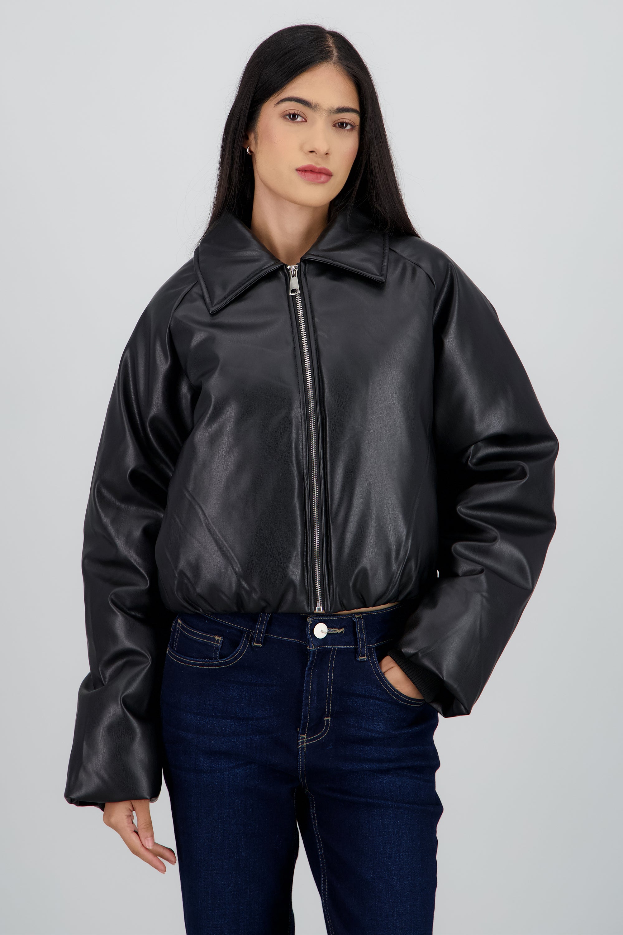 Bomber de pu lisa volumen NEGRO