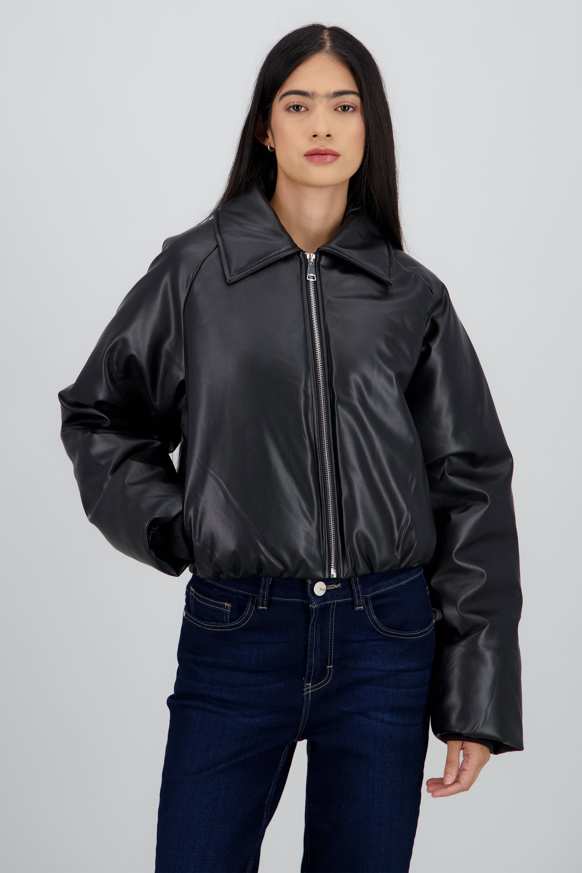 Bomber de pu lisa volumen NEGRO