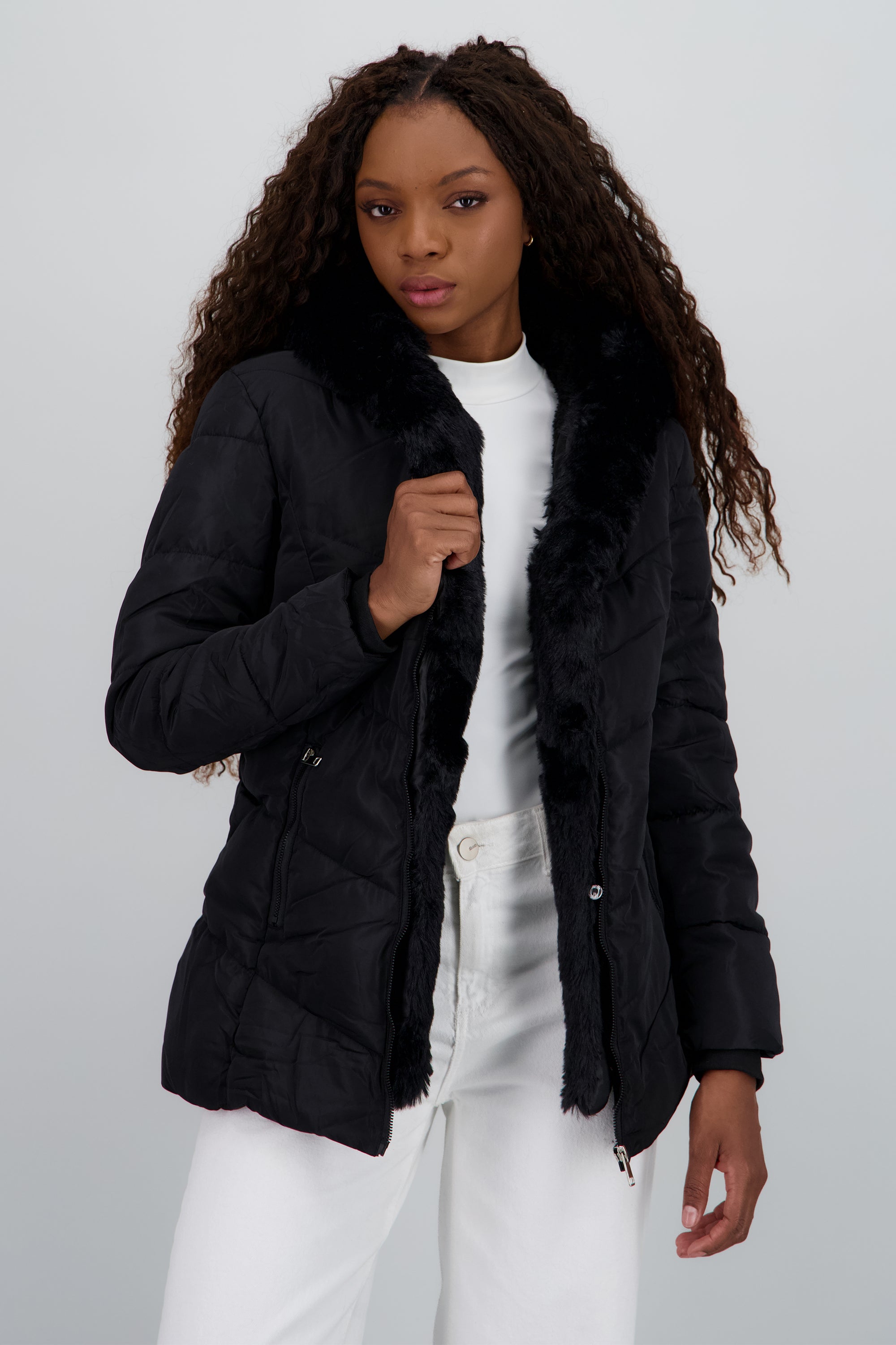 Chamarra puffer midi det peluche NEGRO