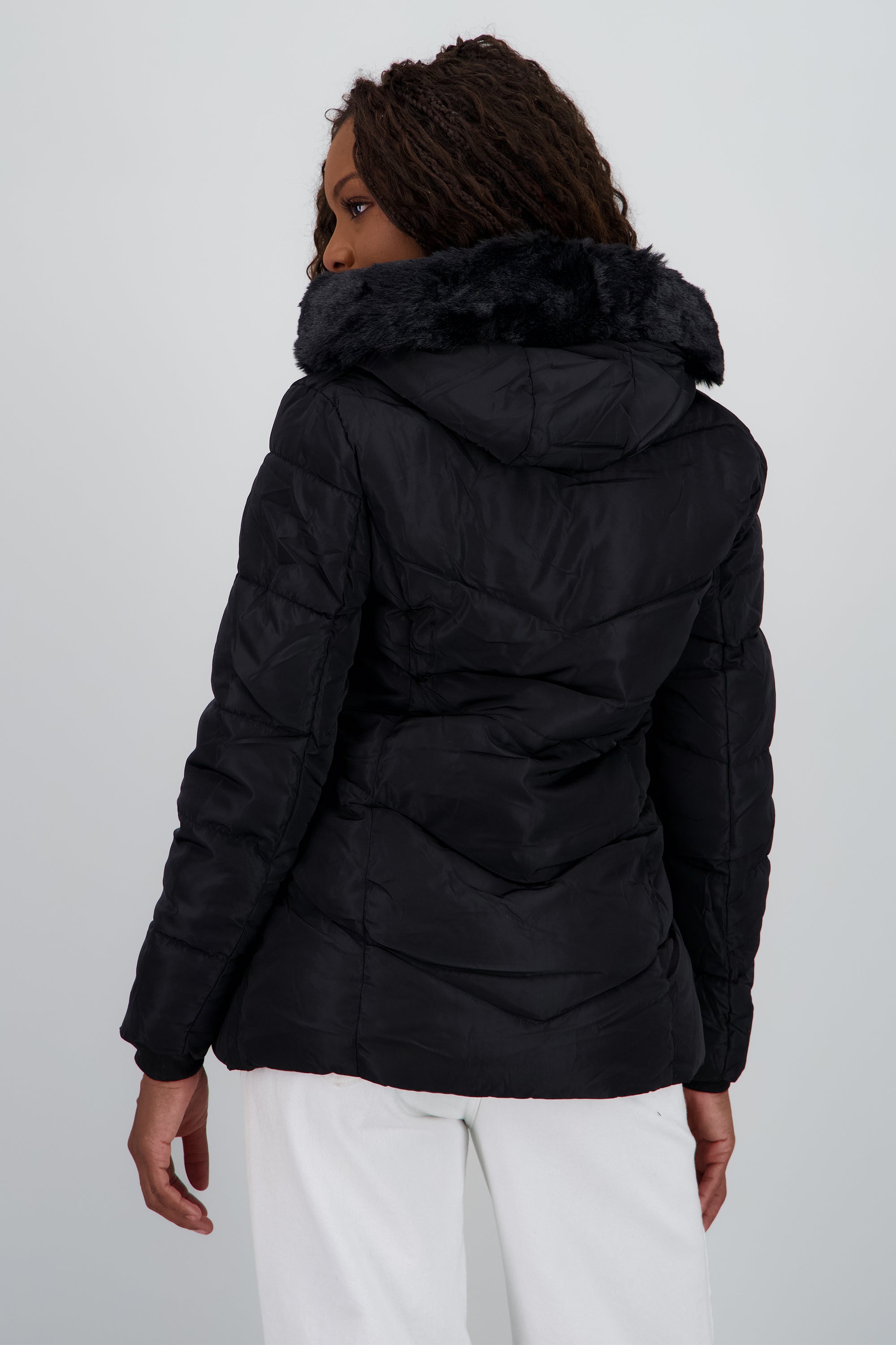 Chamarra puffer midi det peluche NEGRO
