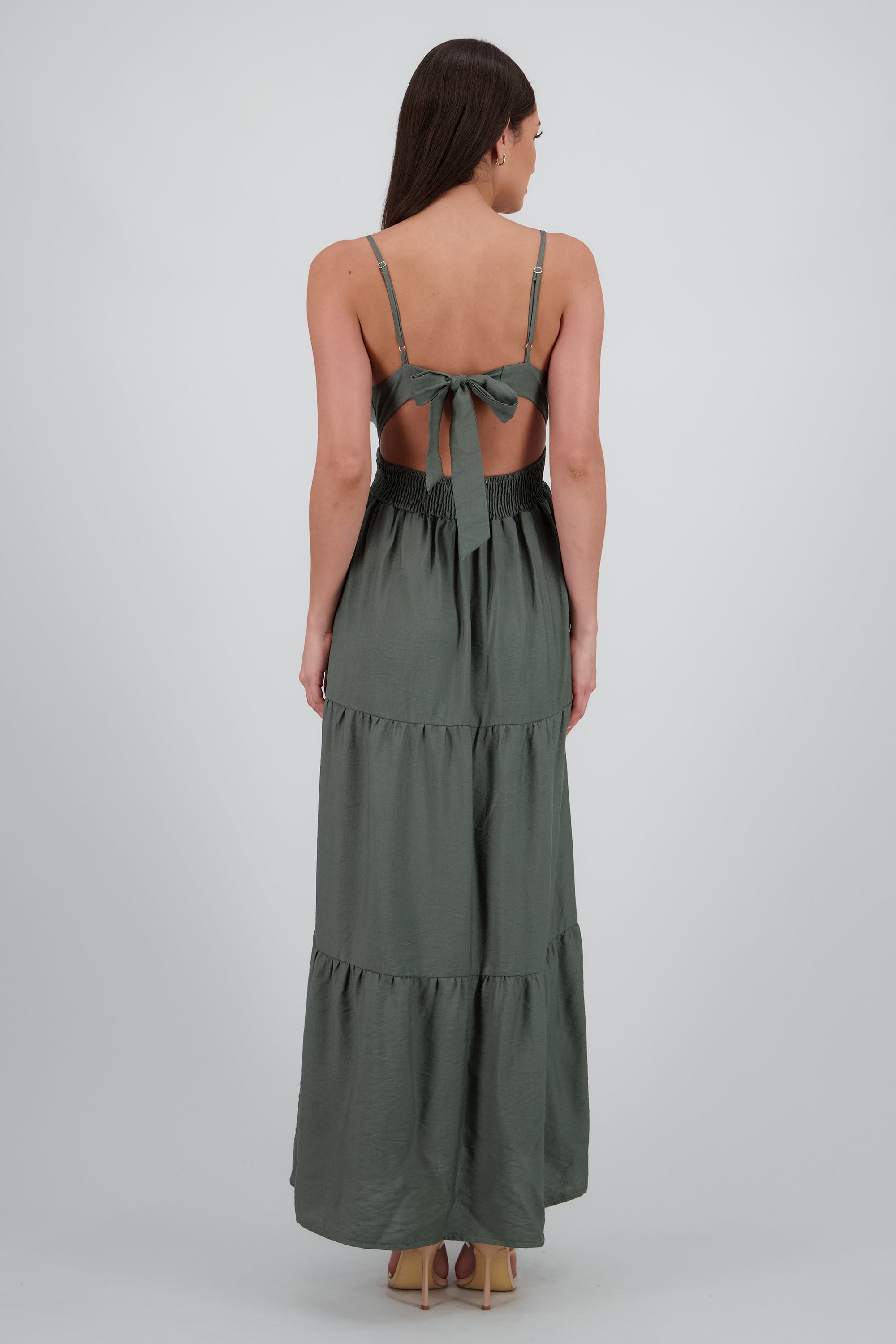 Vestido maxi con amarre en la espalda OLIVO