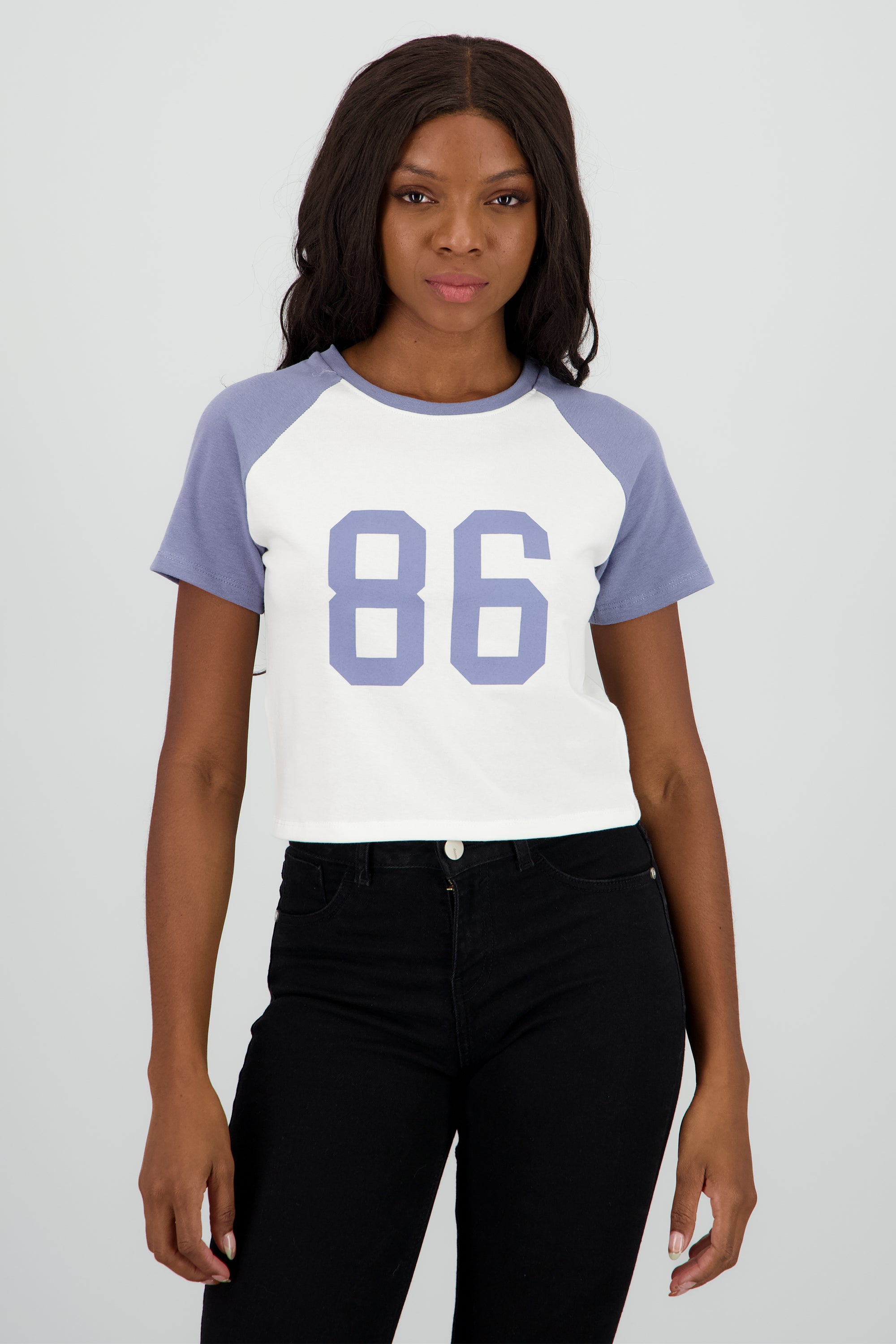 Top con numeros estampados contraste mangas AZUL COMBO