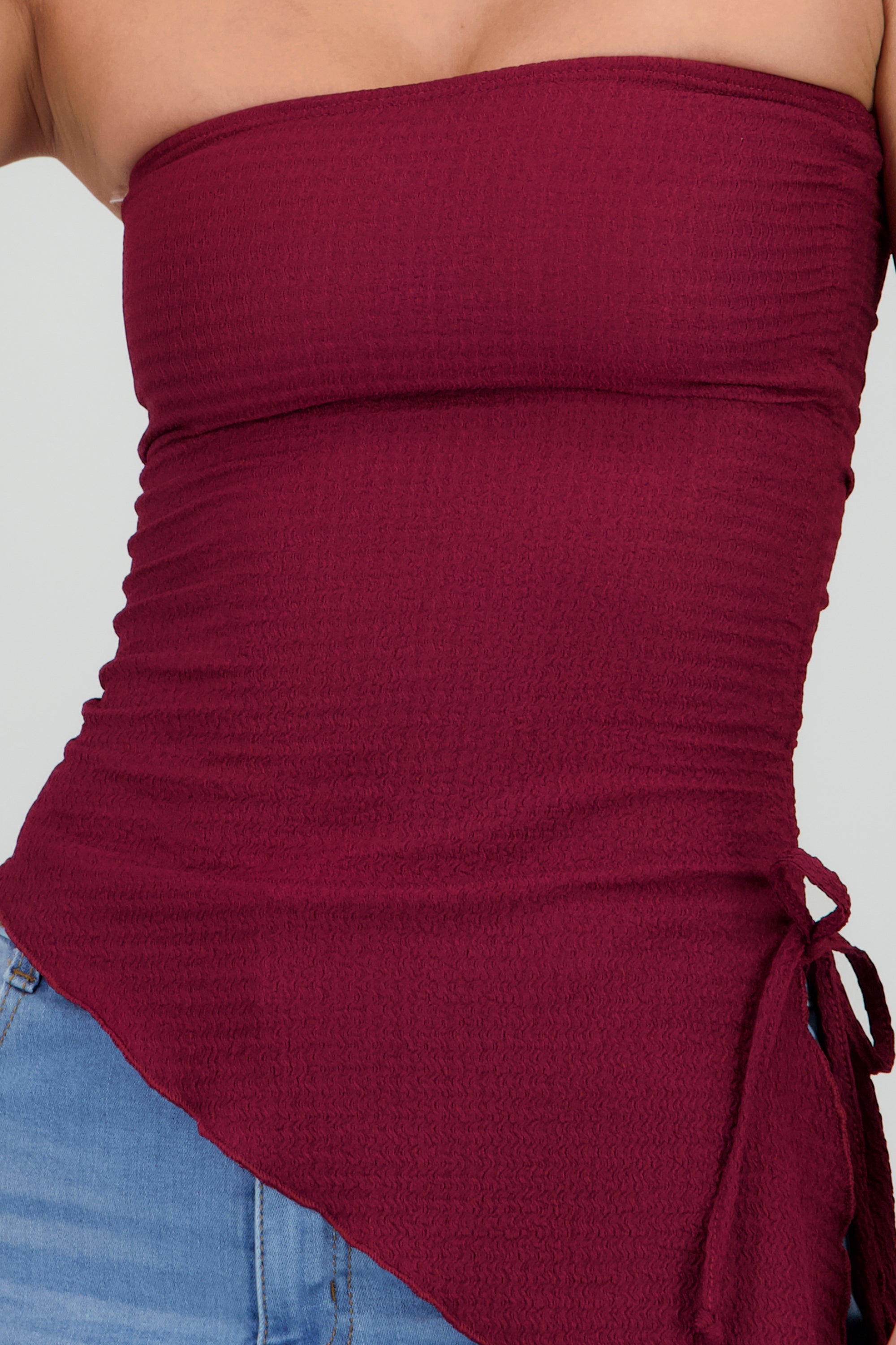 Top asimetrico textura VINO