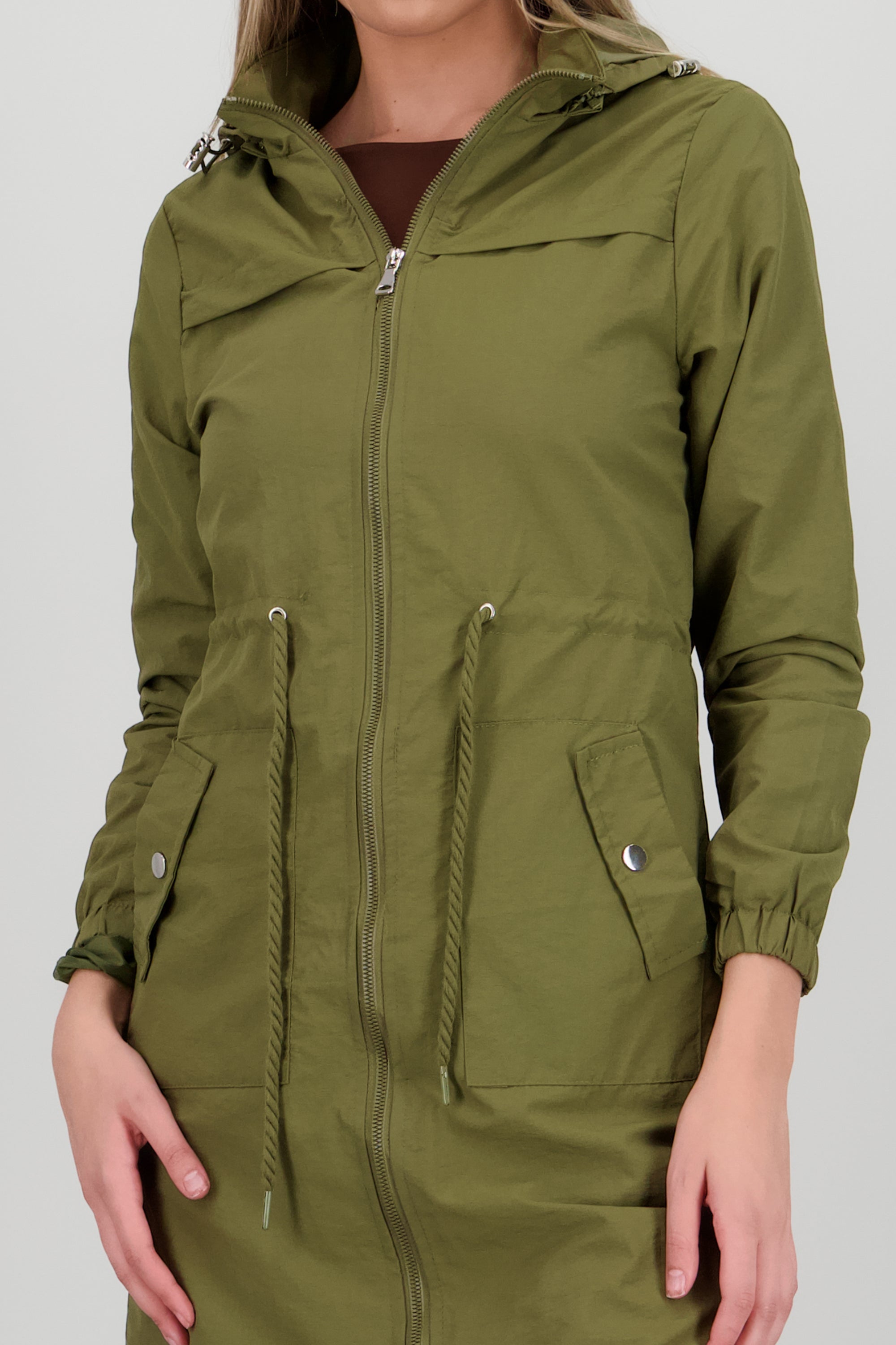 Gabardina midi con gorro OLIVO