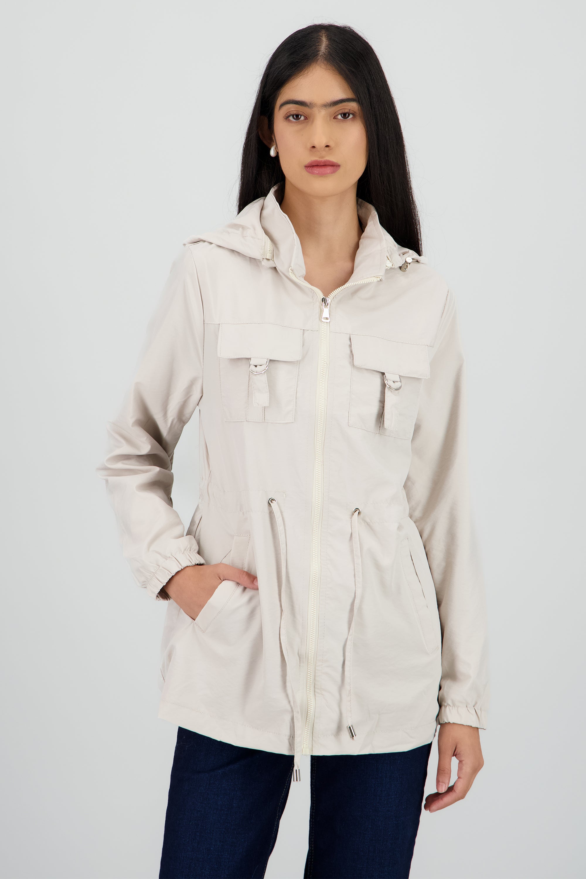 Gabardina corta tipo impermeable ARENA