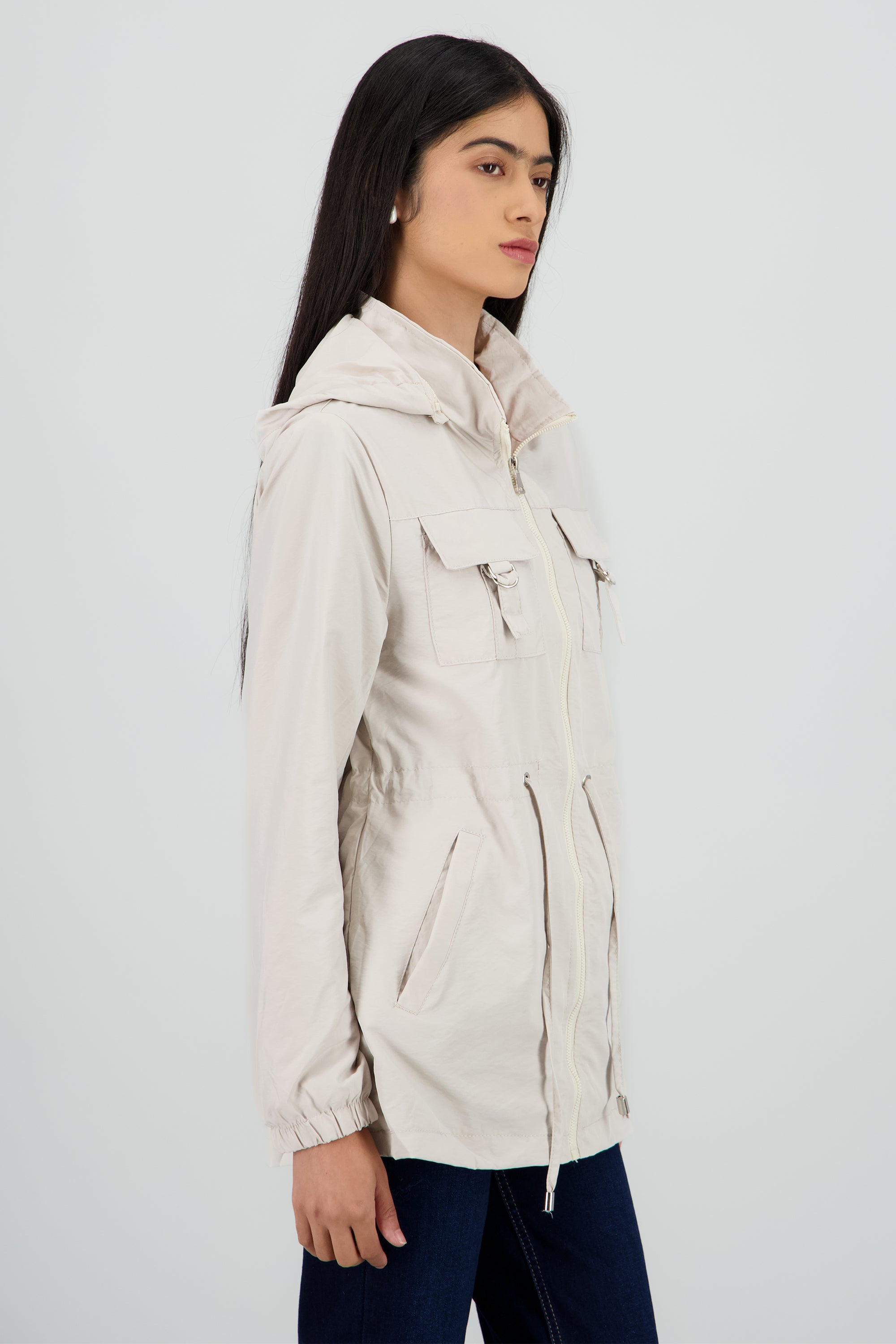 Gabardina corta tipo impermeable ARENA