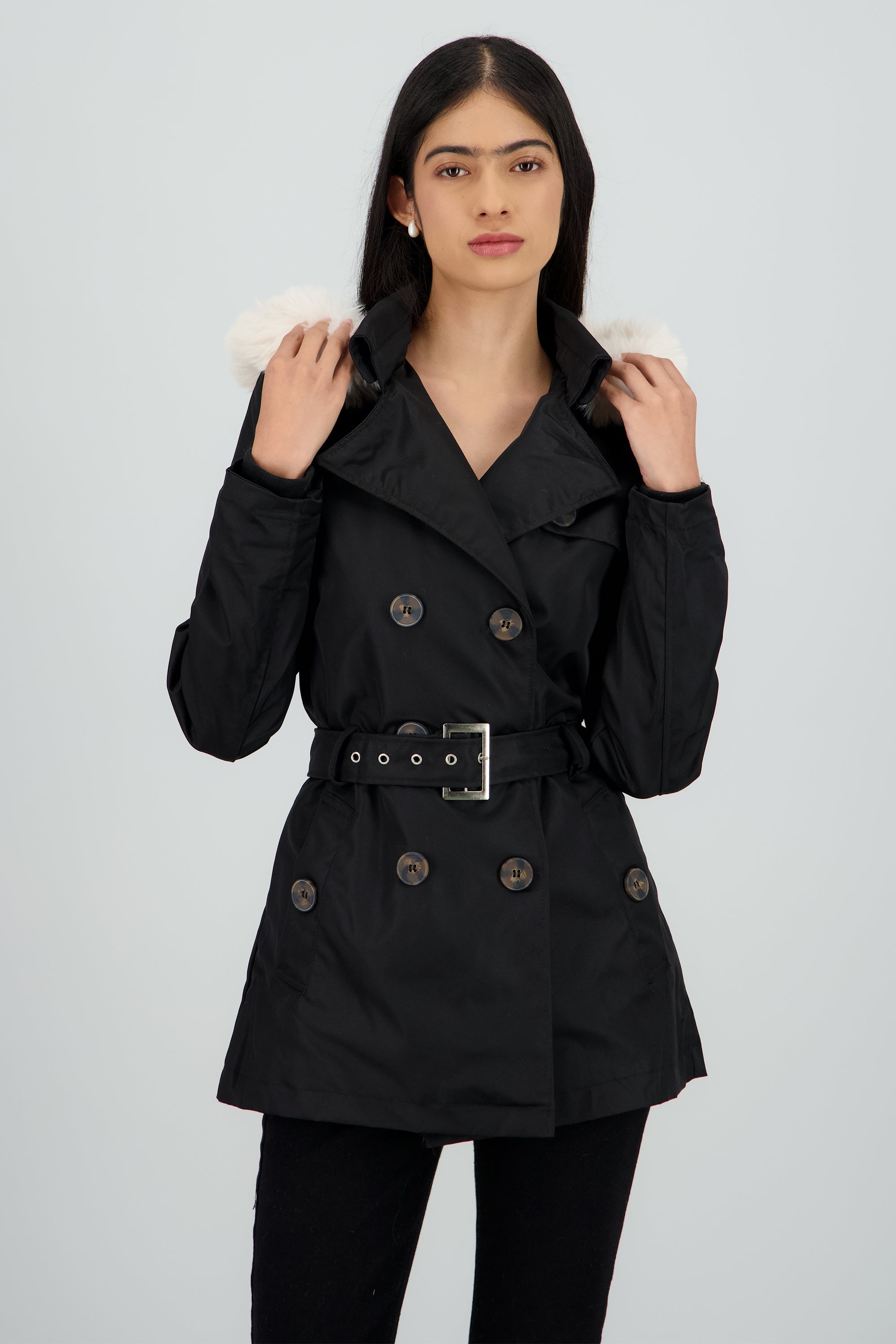 Gabardina con botones det peluche NEGRO