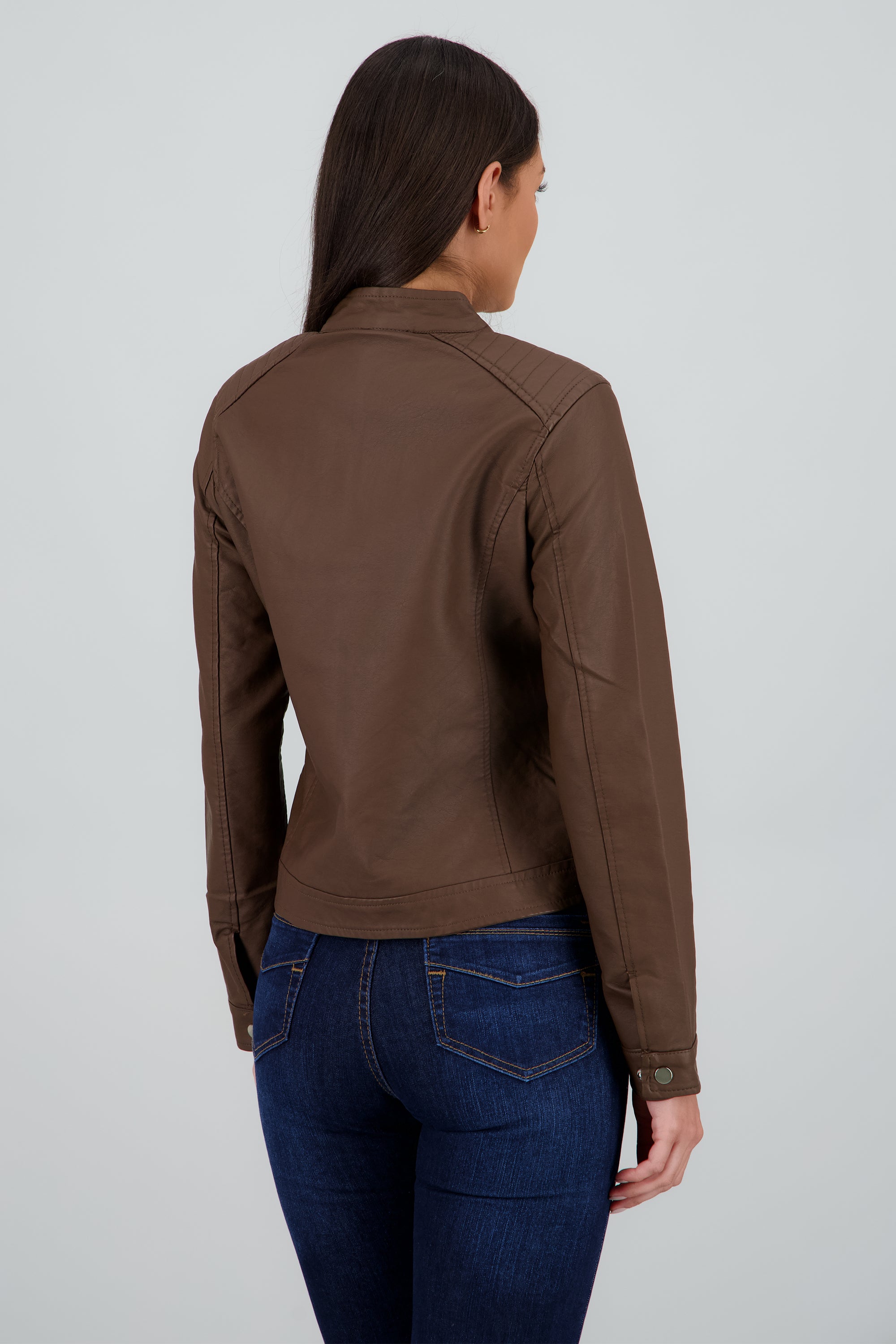 Chamarra corta efecto piel CAFE