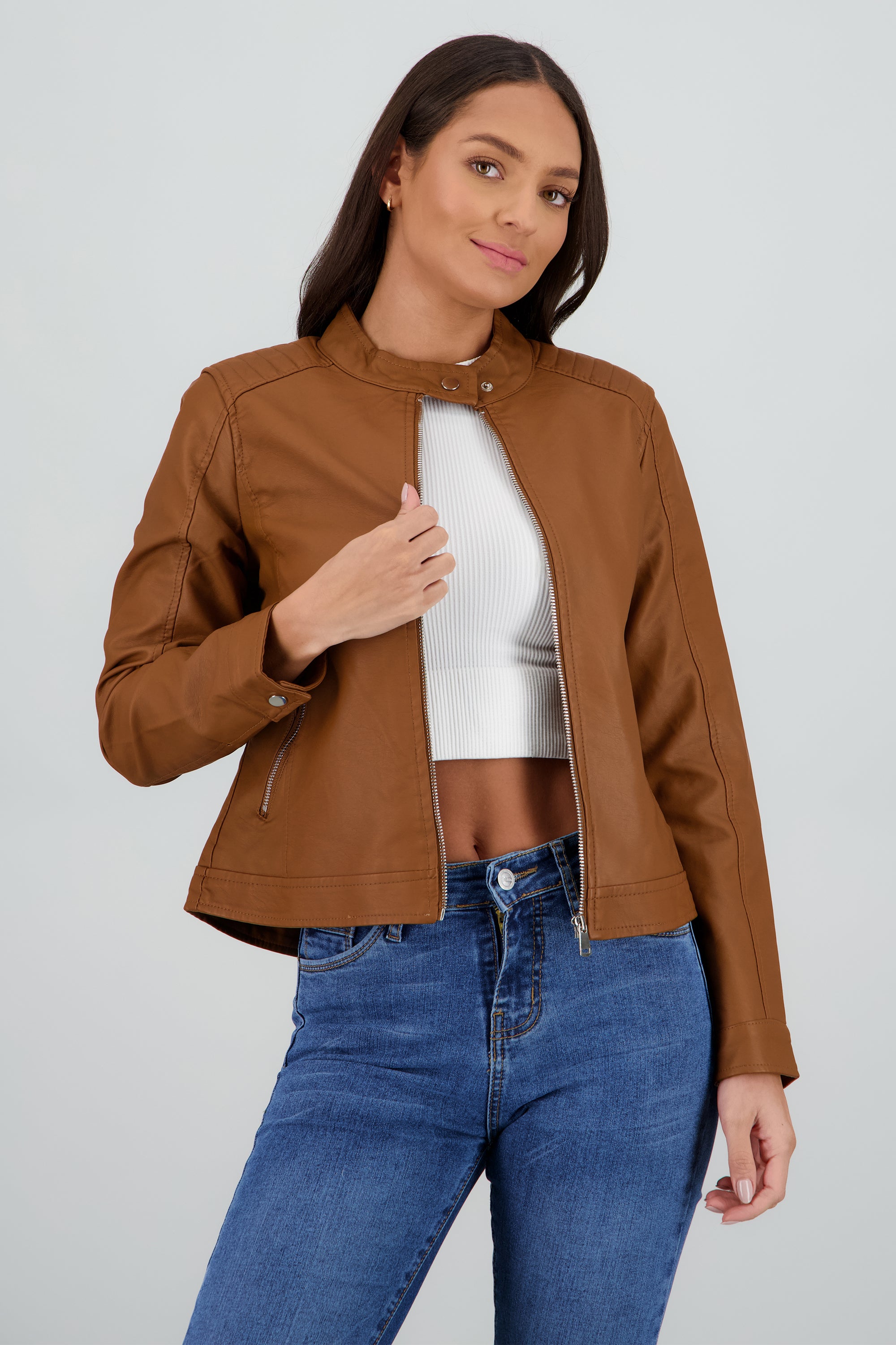 Chamarra corta efecto piel CAMELLO