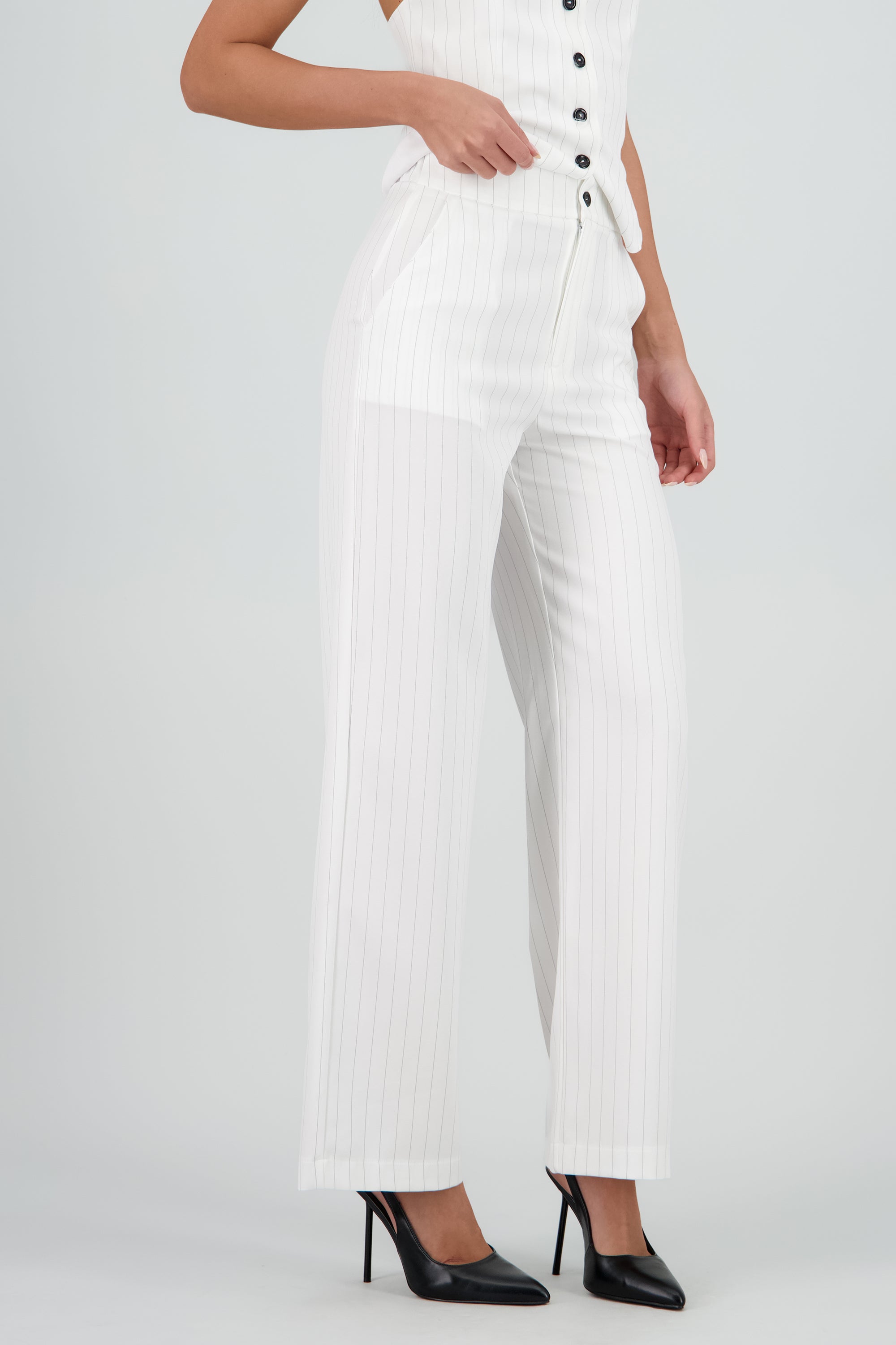 WHITE COMBO