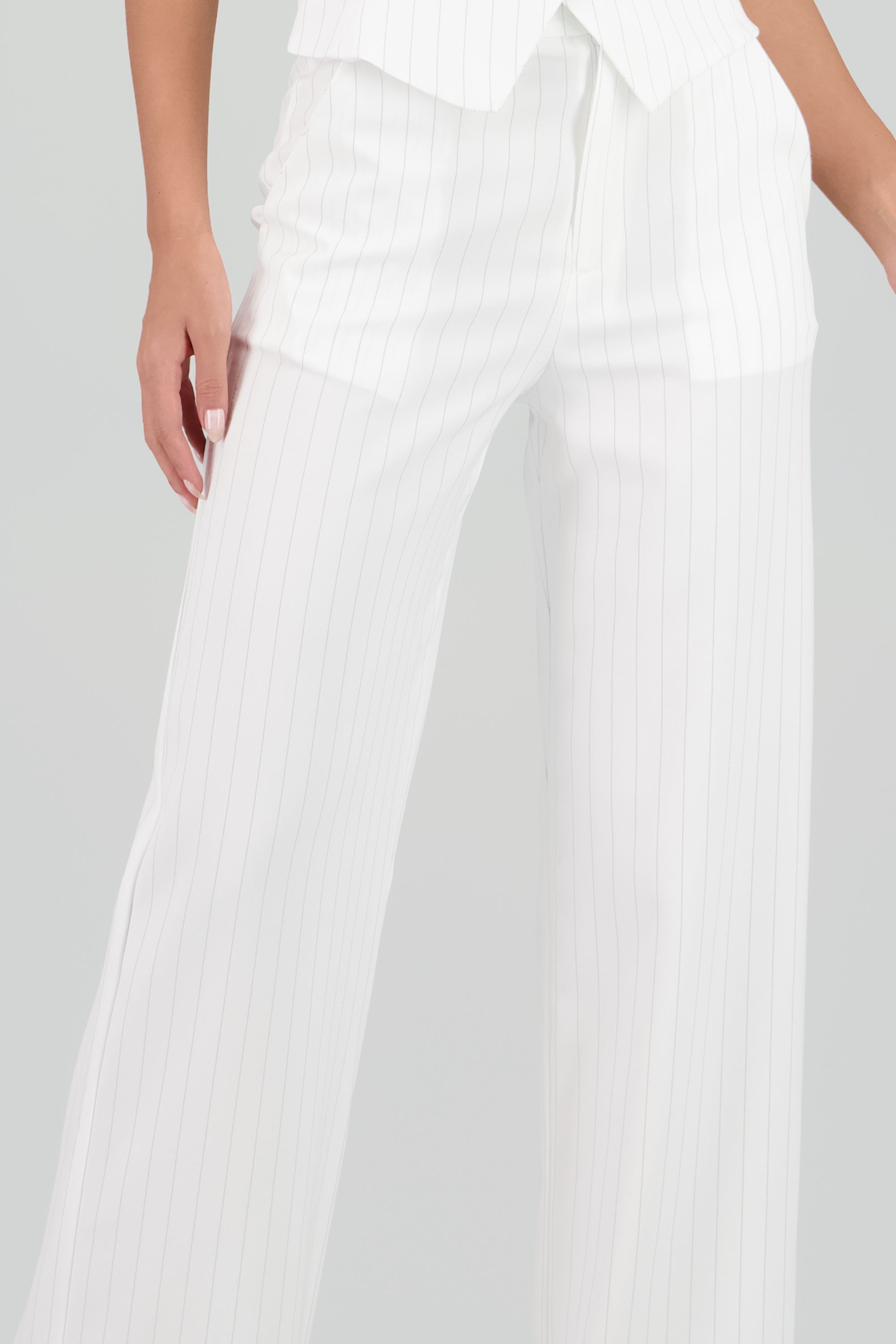 WHITE COMBO