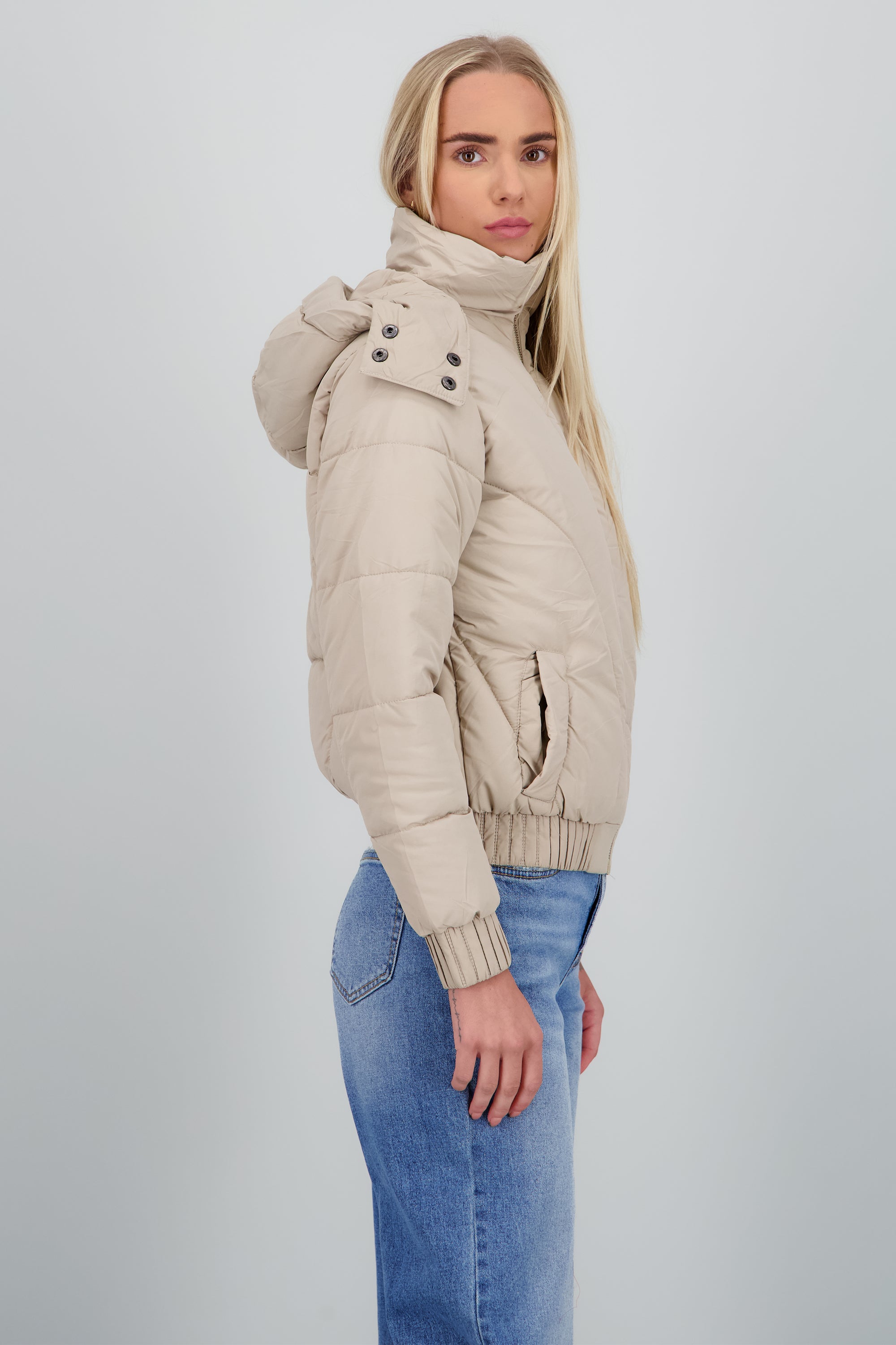 Chamarra puffer con bolsas BEIGE