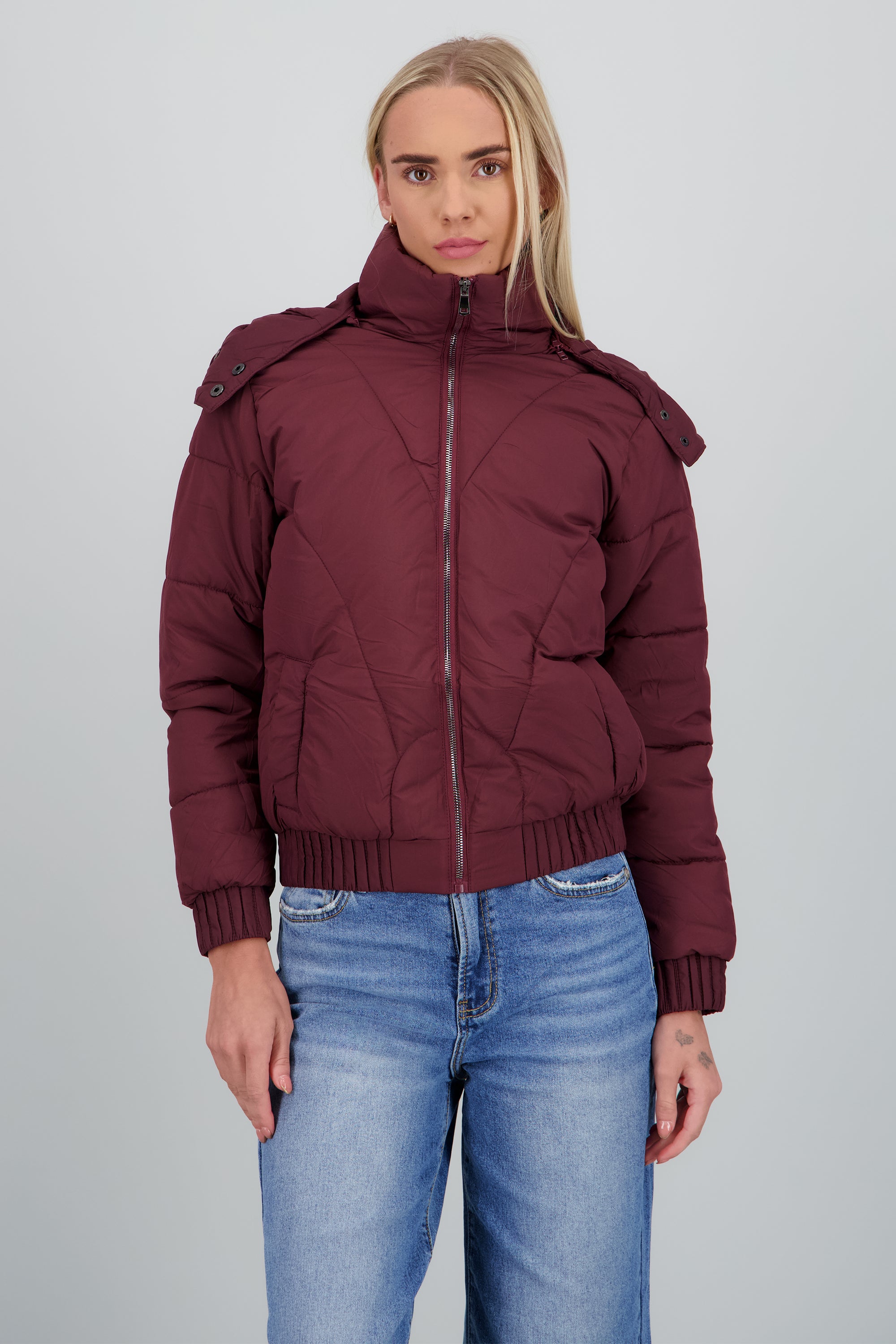 Chamarra puffer con bolsas VINO