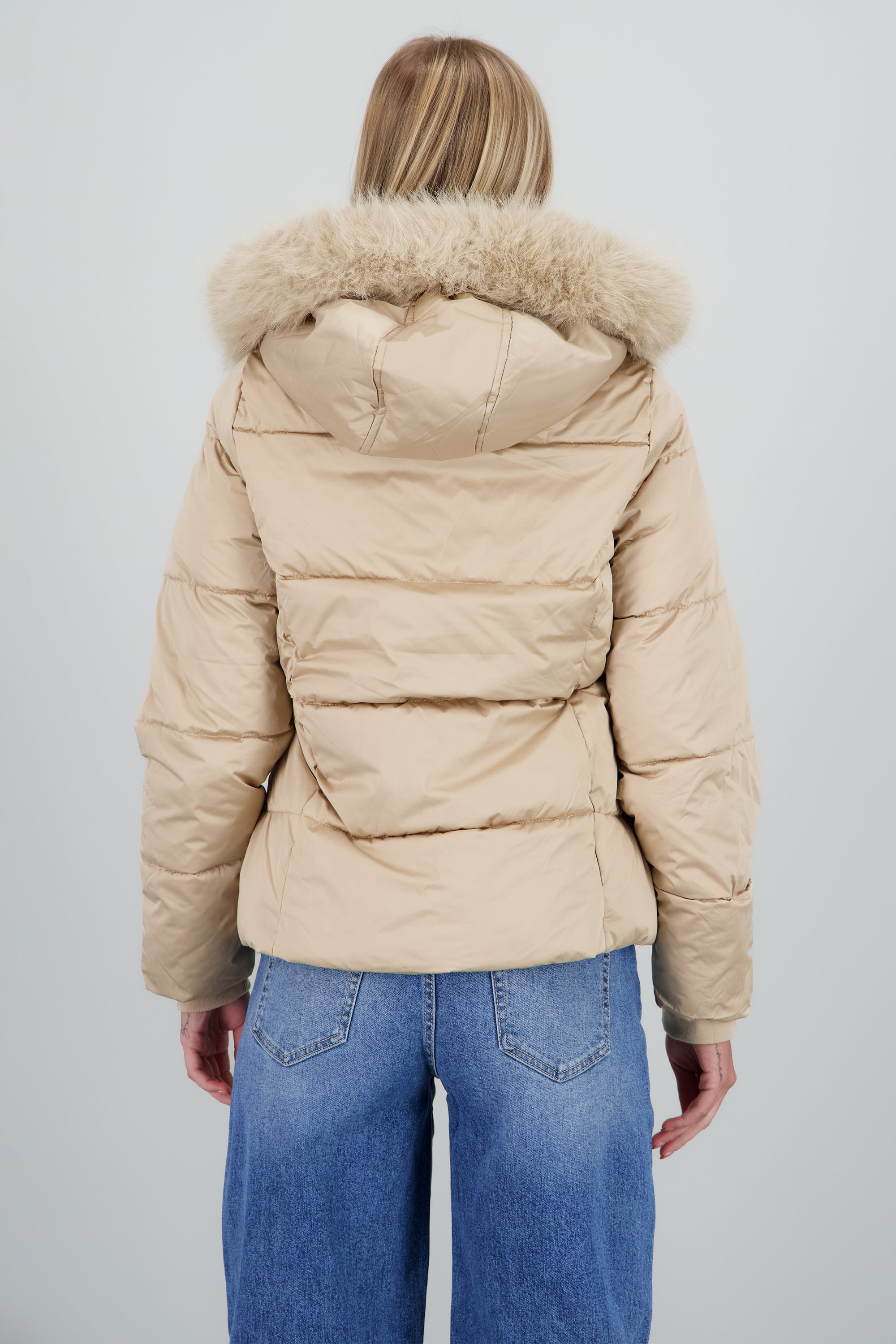 Chamarra puffer det peluche BEIGE