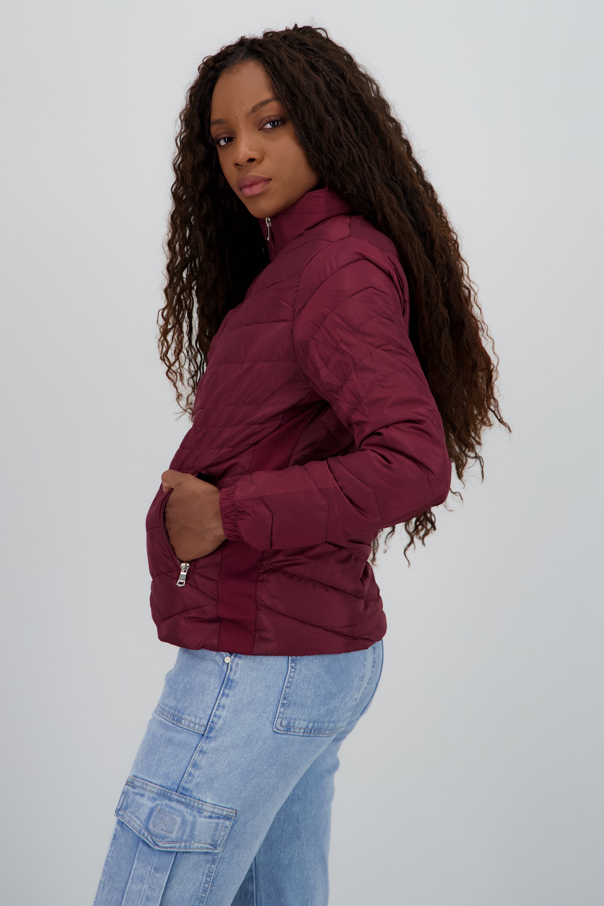 Chamarra puffer corta VINO