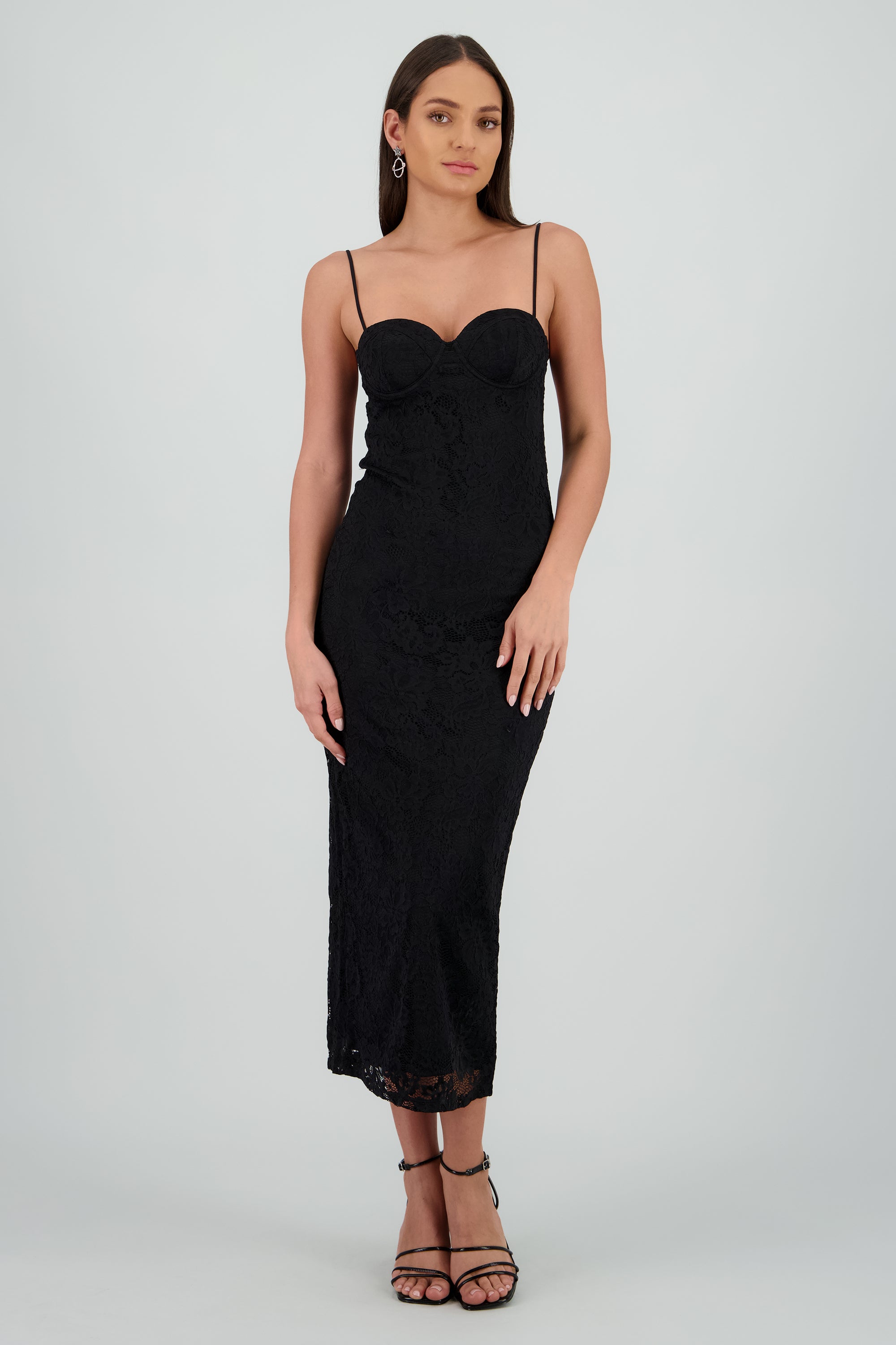 Vestido encaje con copas NEGRO