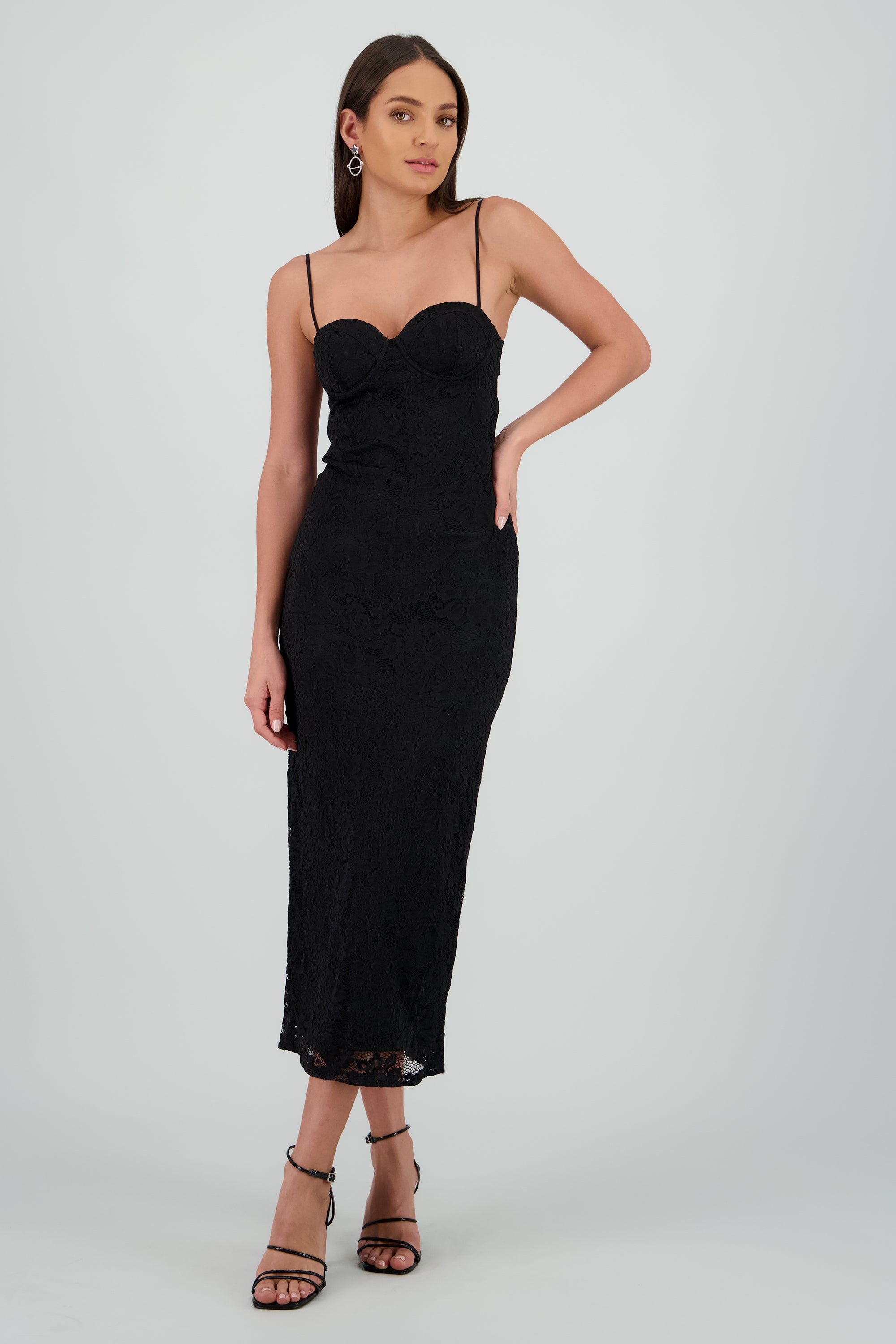 Vestido encaje con copas NEGRO