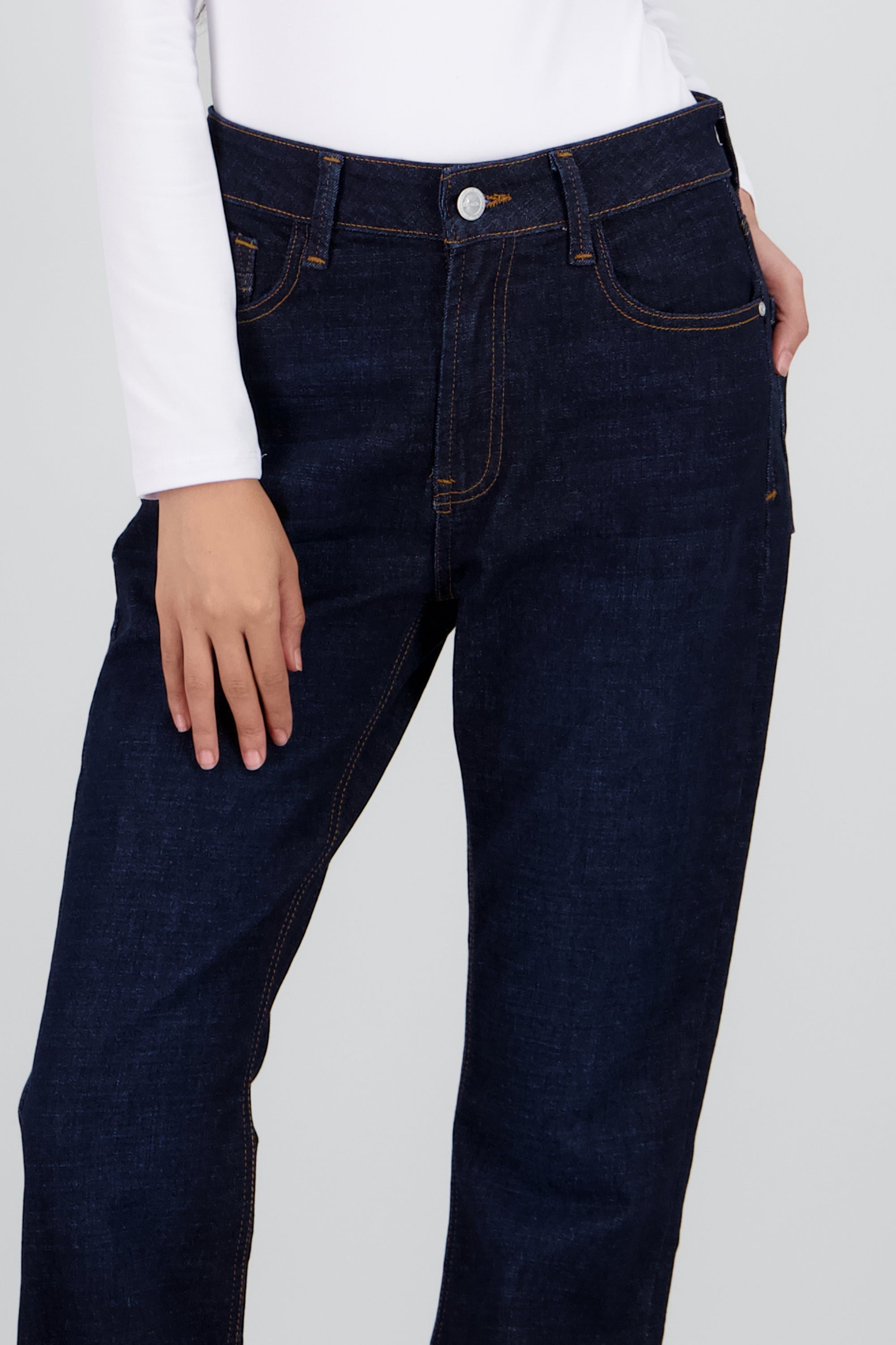 Jeans básicos flare al corte INDIGO